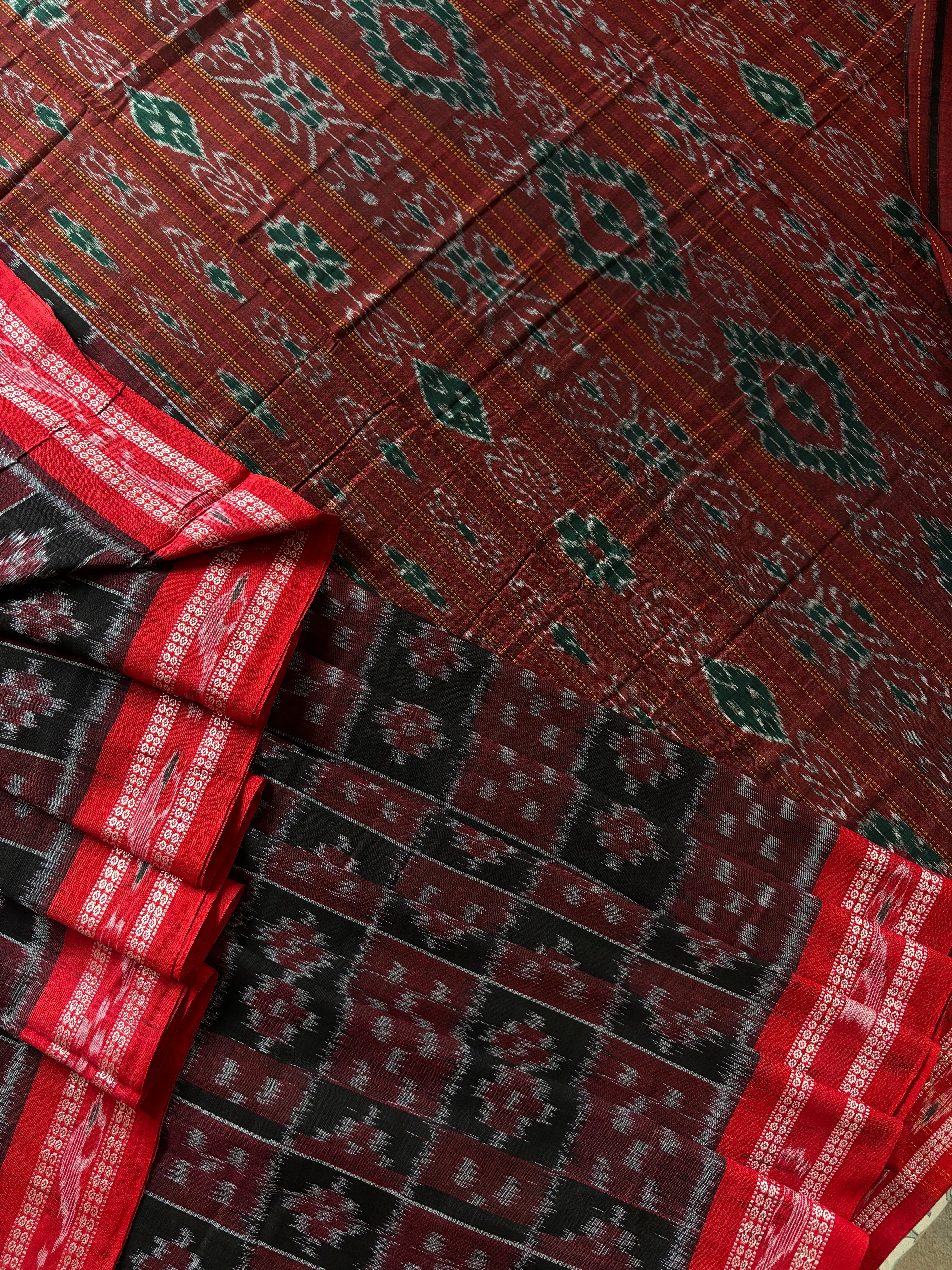 Handwoven Black Maroon Odisha Ikkat Cotton Pasapalli Saree