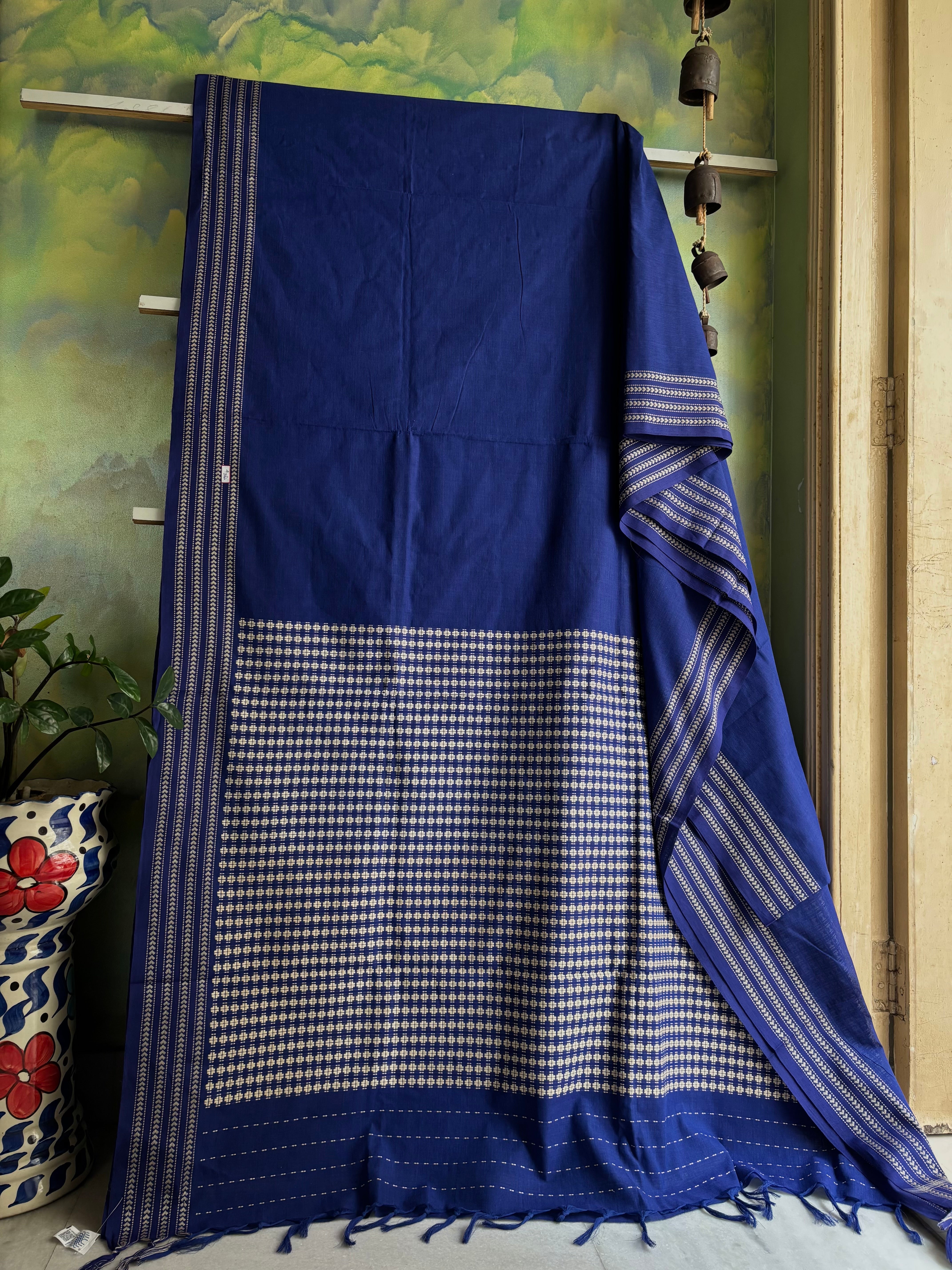 Handwoven Blue White Begampuri Cotton Saree