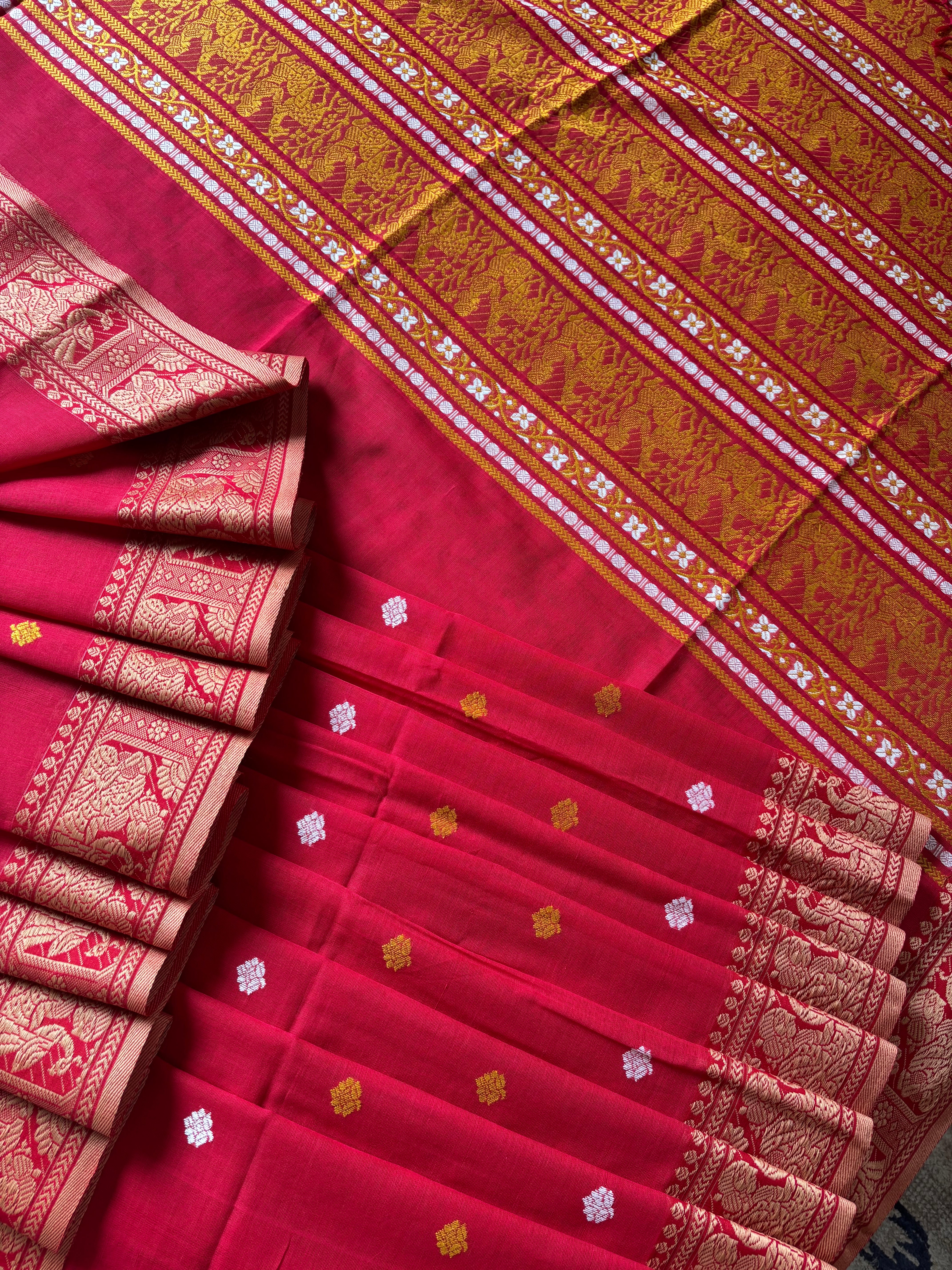 Handwoven Milky Red Cotton Baluchari Saree