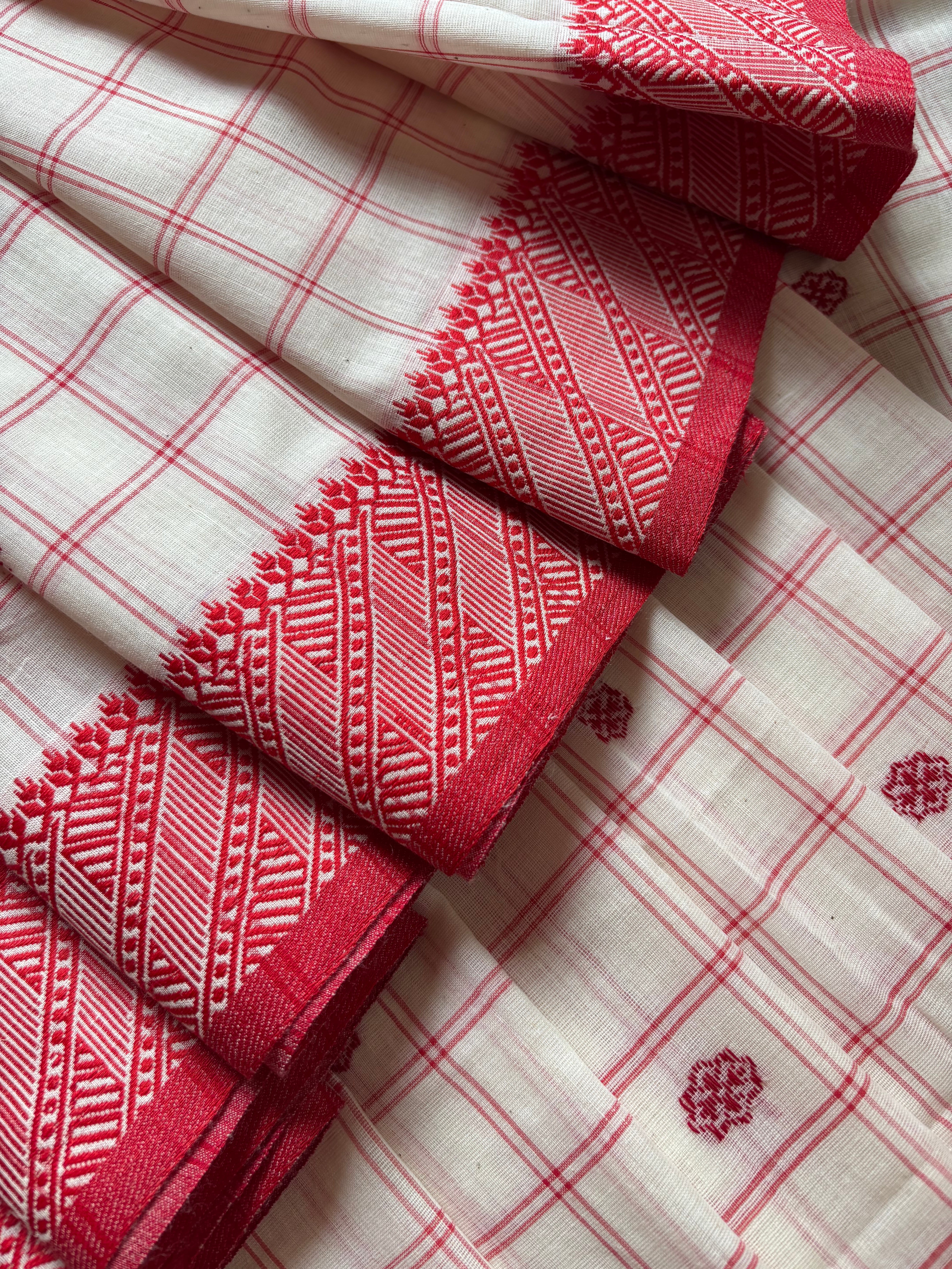 Handwoven Offwhite Red Phulia Cotton Saree