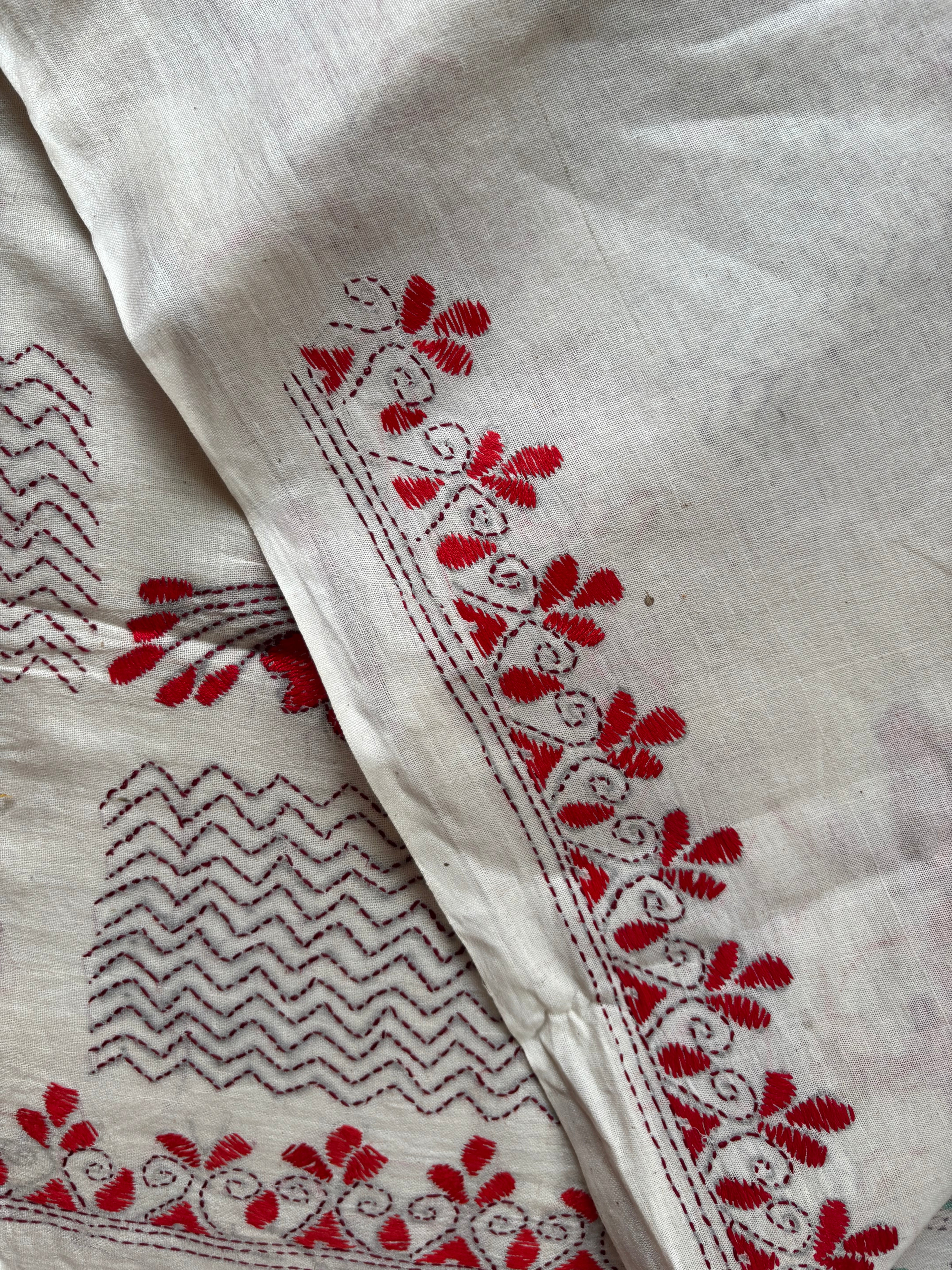 Handmade Offwhite Red Cotton Kantha Saree