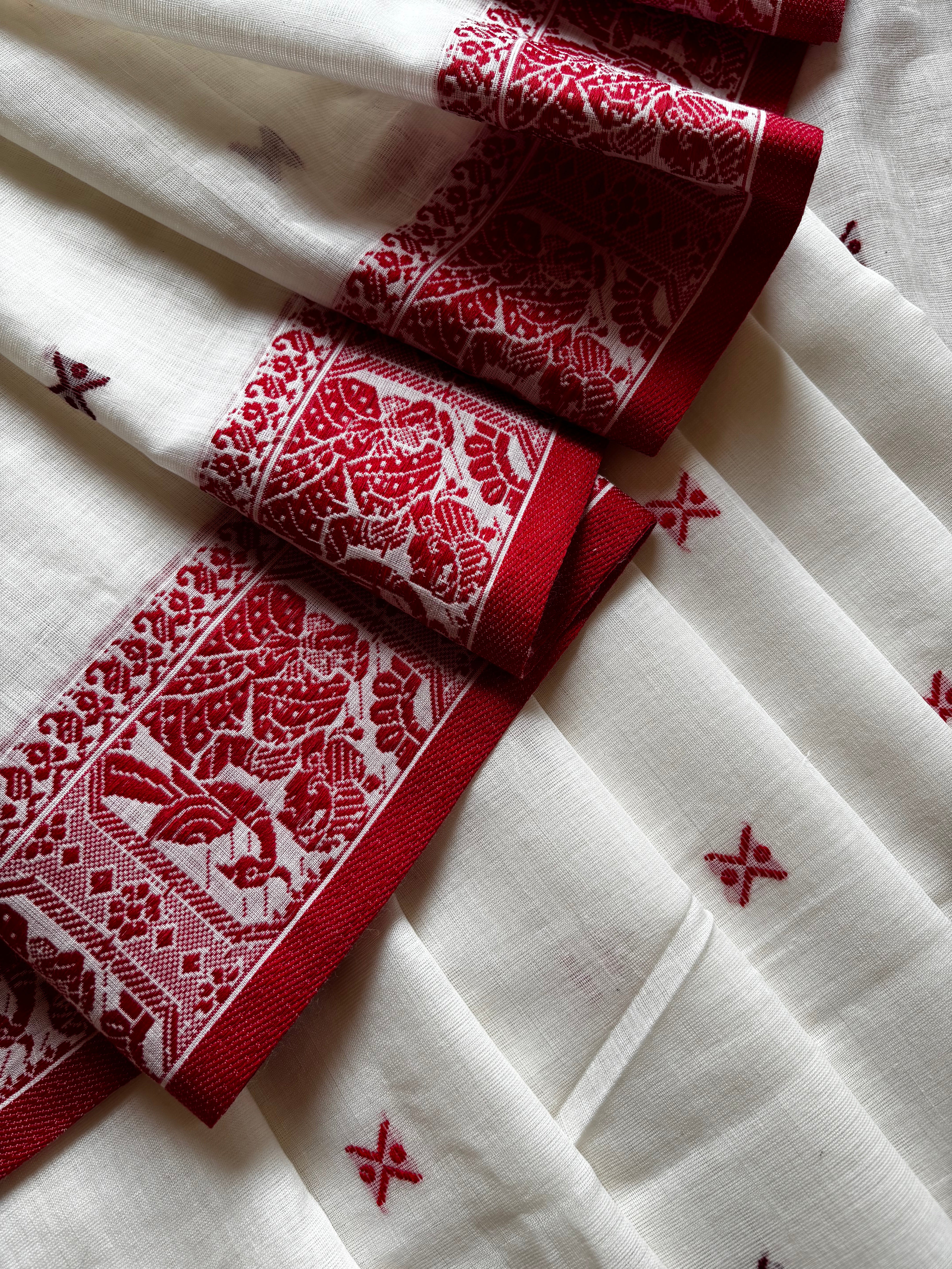 Handwoven White Red Pure Cotton Baluchari Saree