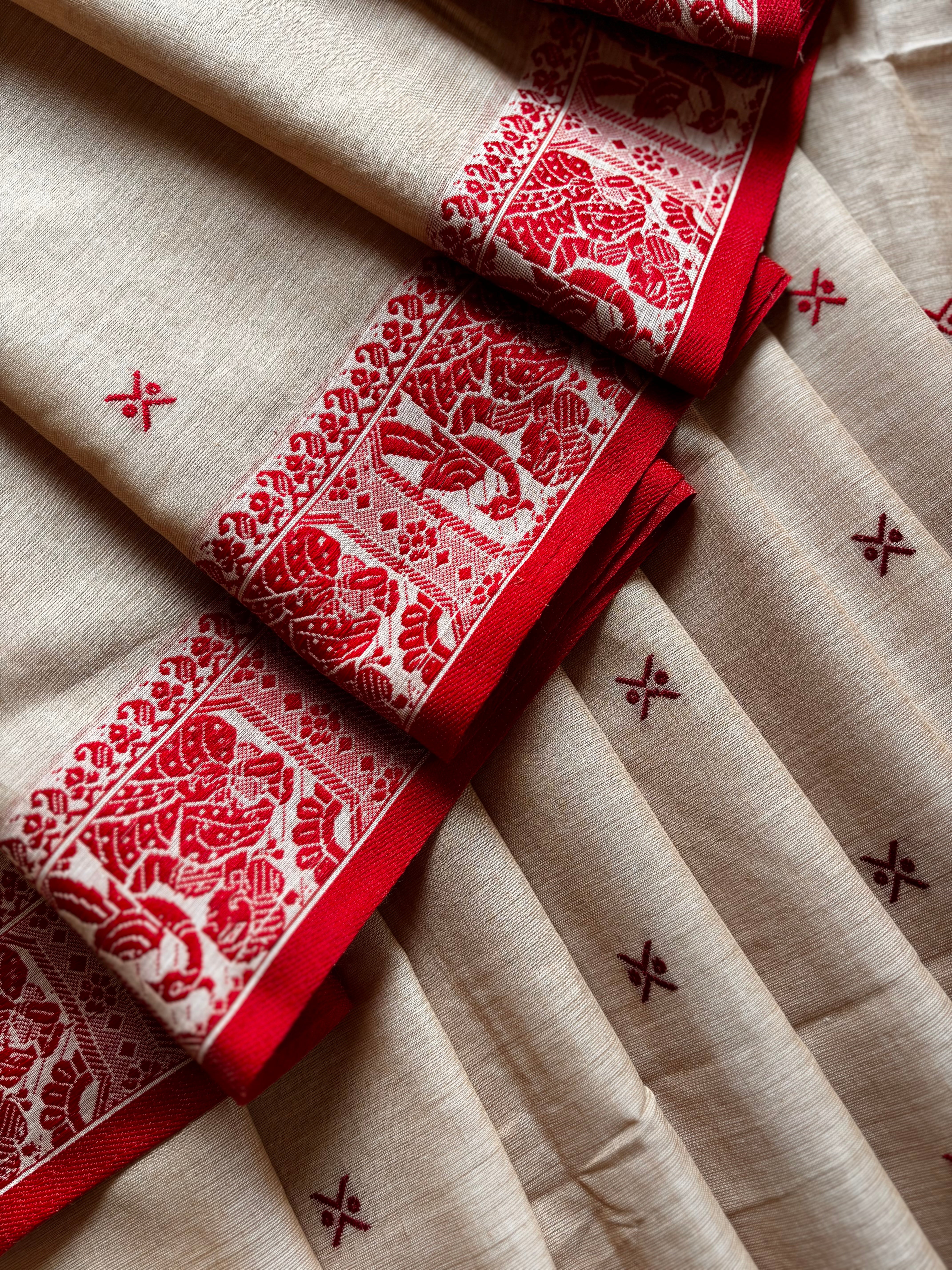 Handwoven Beige Red Pure Cotton Baluchari Saree
