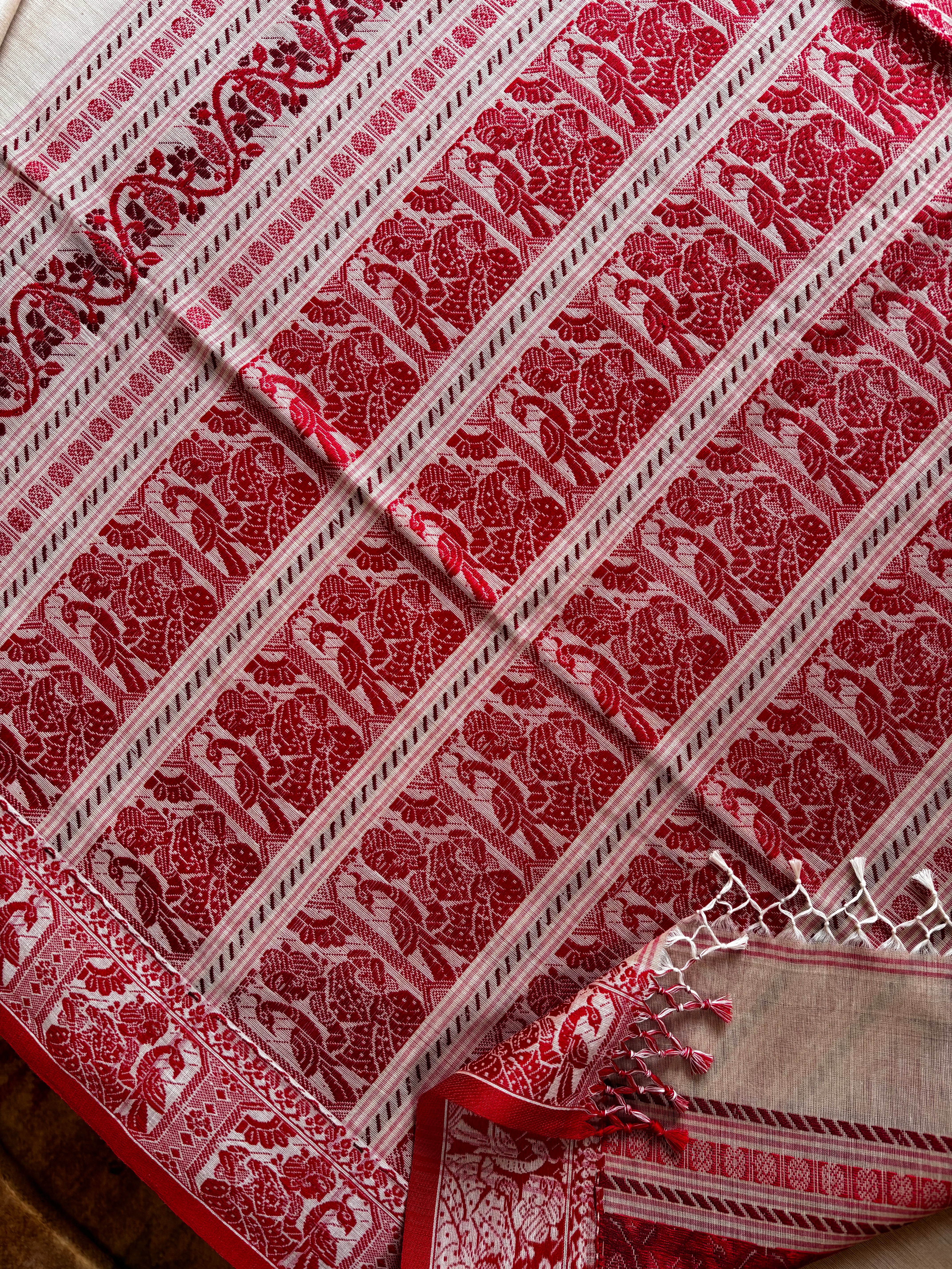Handwoven Beige Red Pure Cotton Baluchari Saree