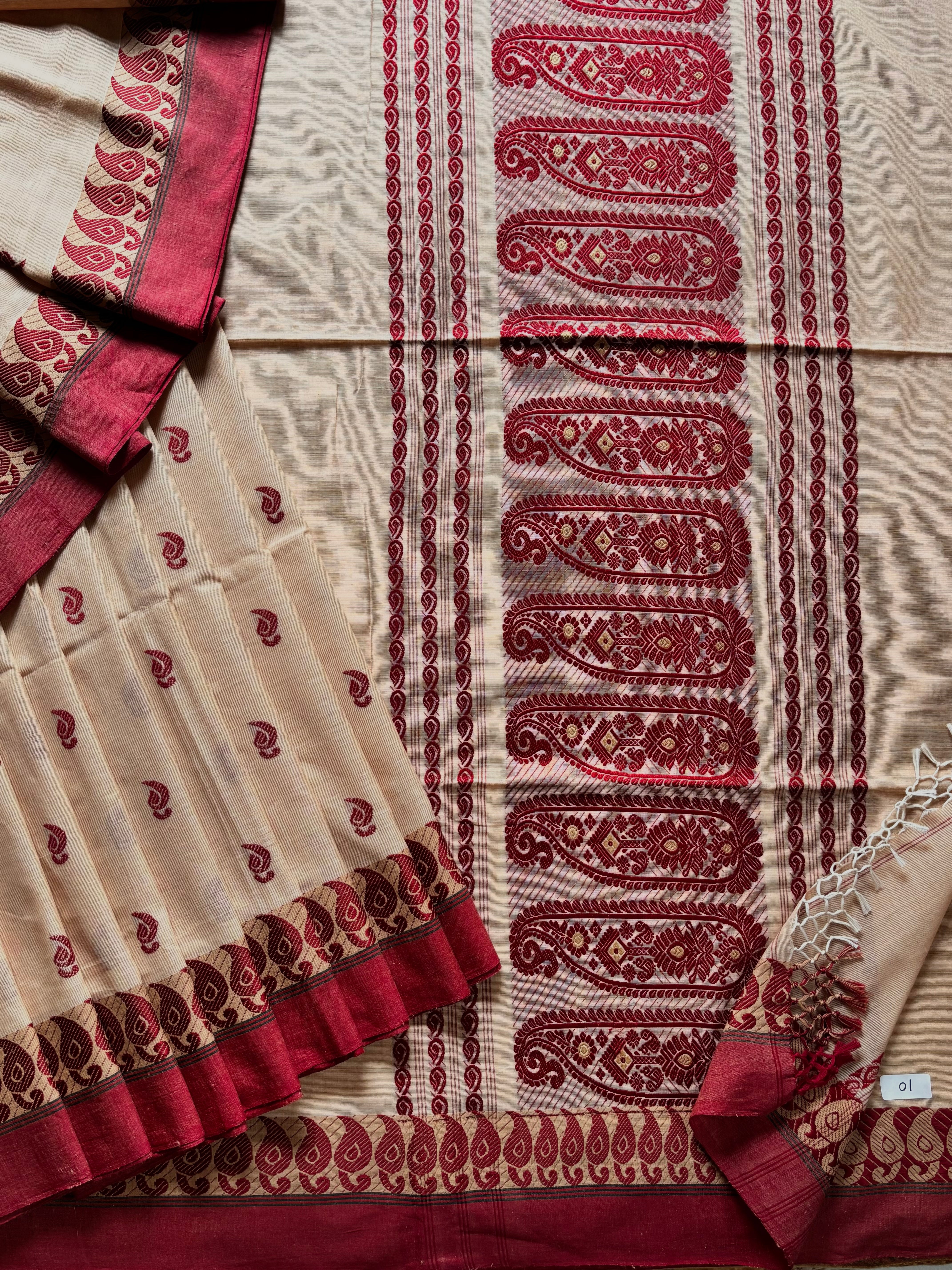 Handwoven Beige Maroon Phulia Cotton Saree