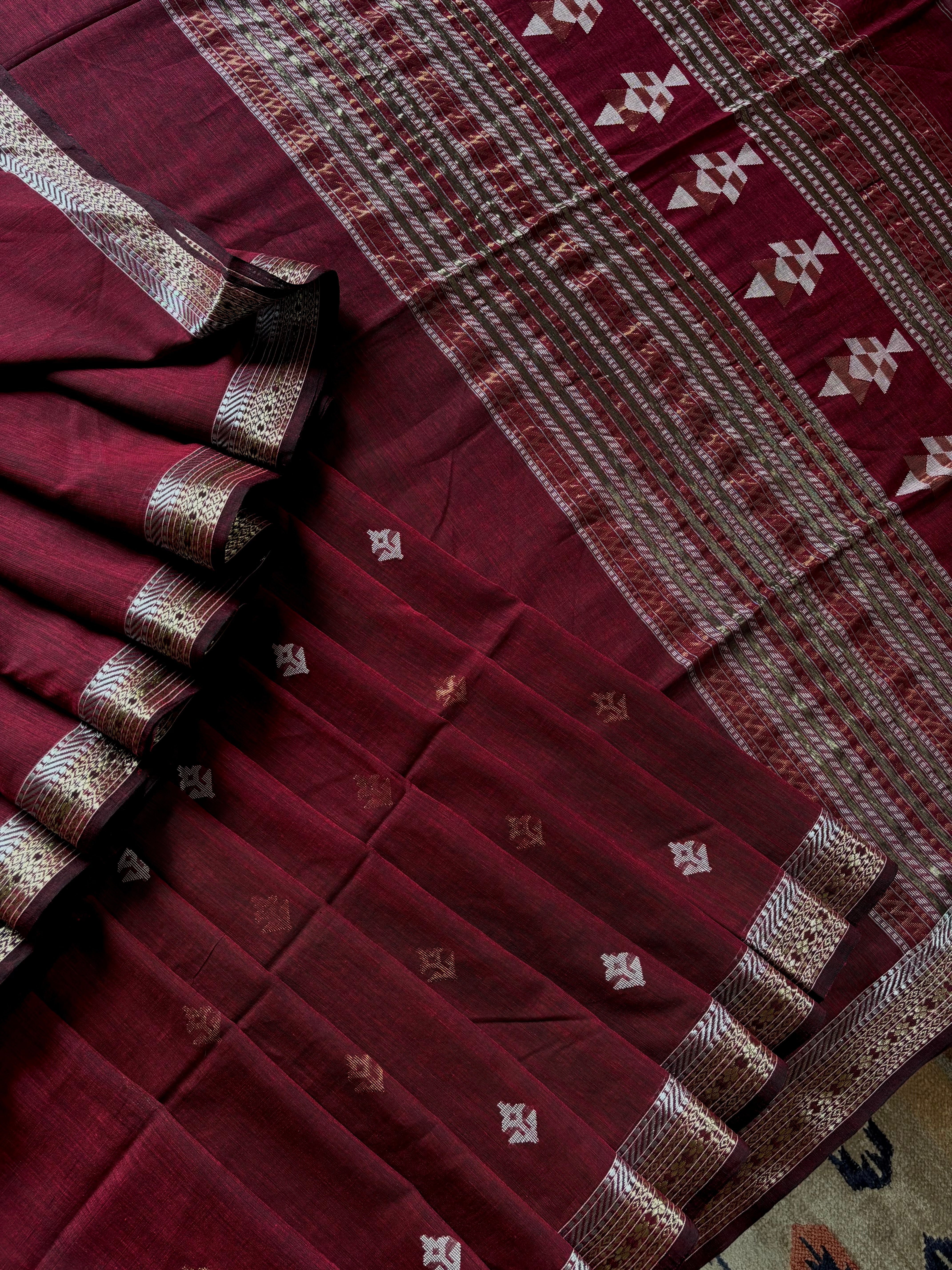 Handwoven Maroon Zari Cotton Jamdani Saree