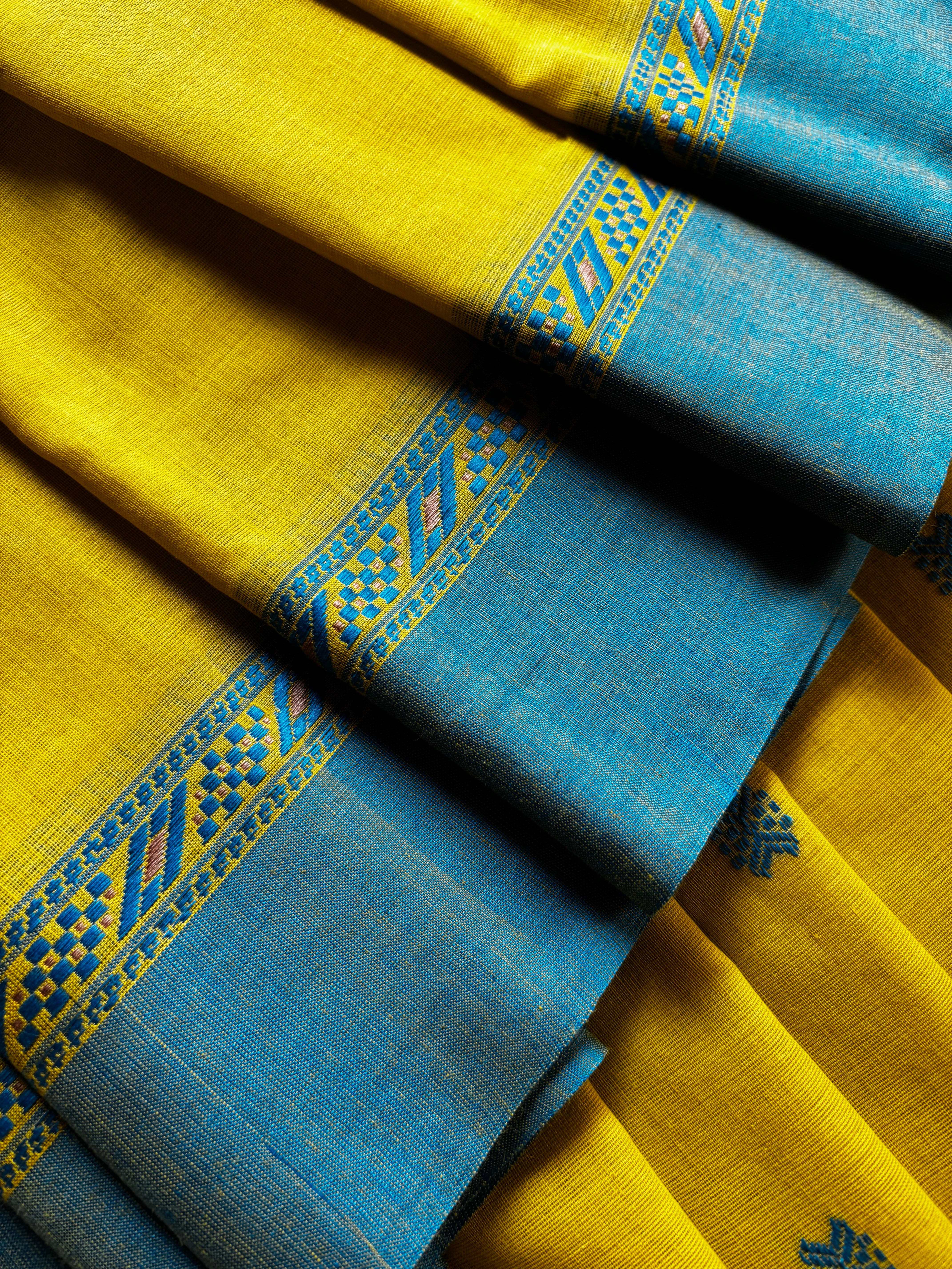 Handwoven Lime Yellow Colour Phulia Cotton Saree