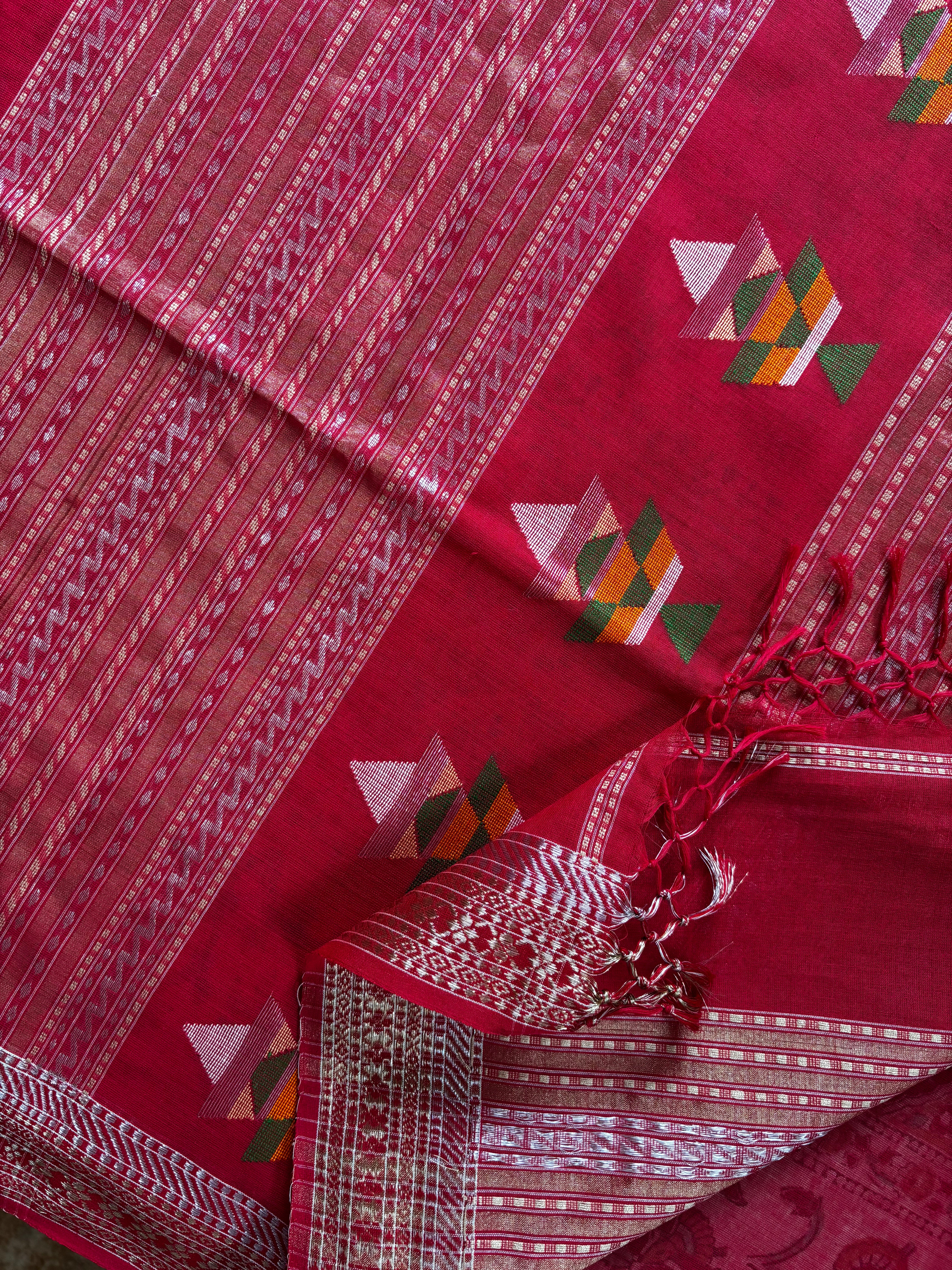 Handwoven Red Cotton Jamdani Saree
