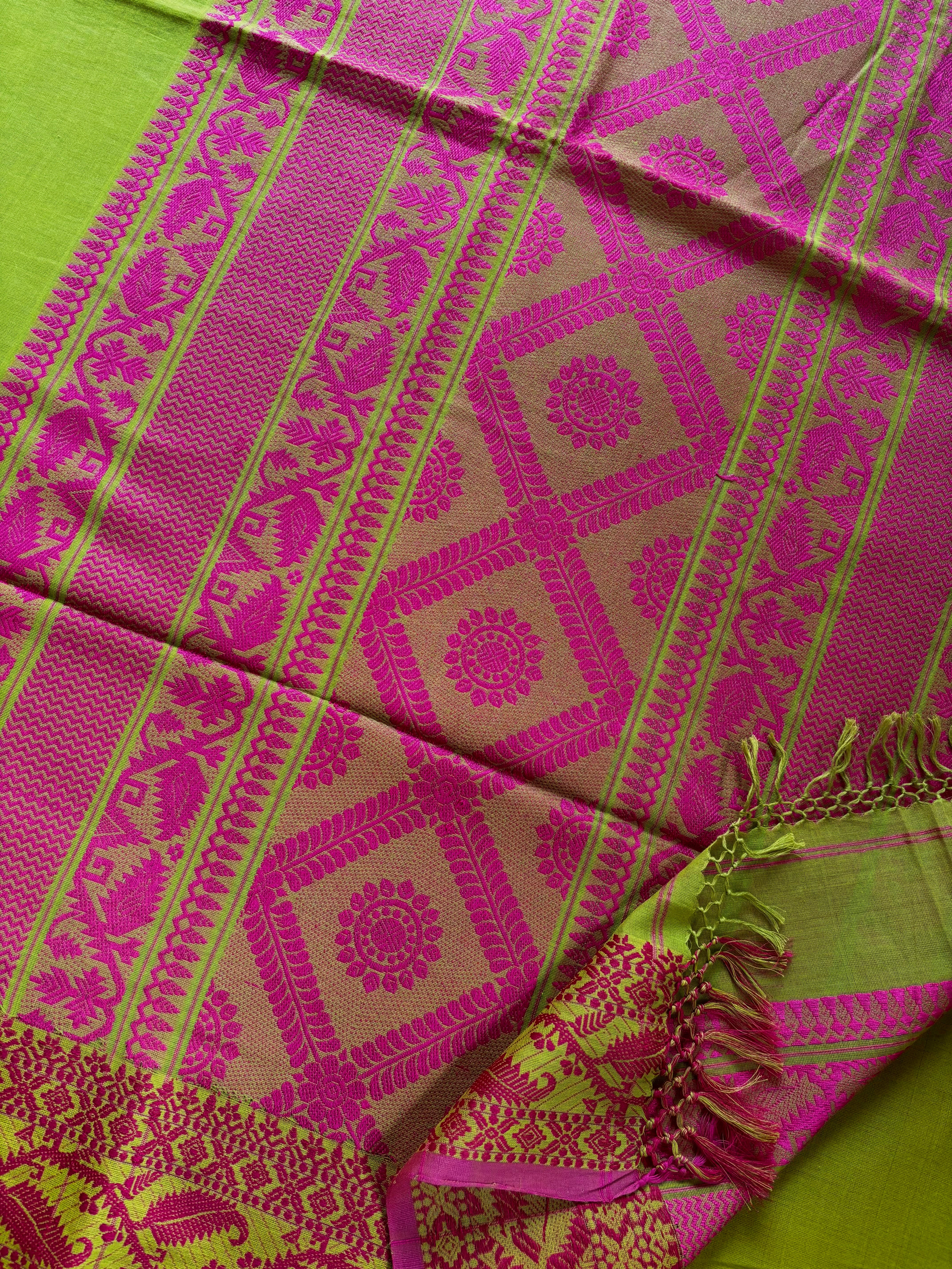 Handwoven Parrot Green Rani Phulia Cotton Saree