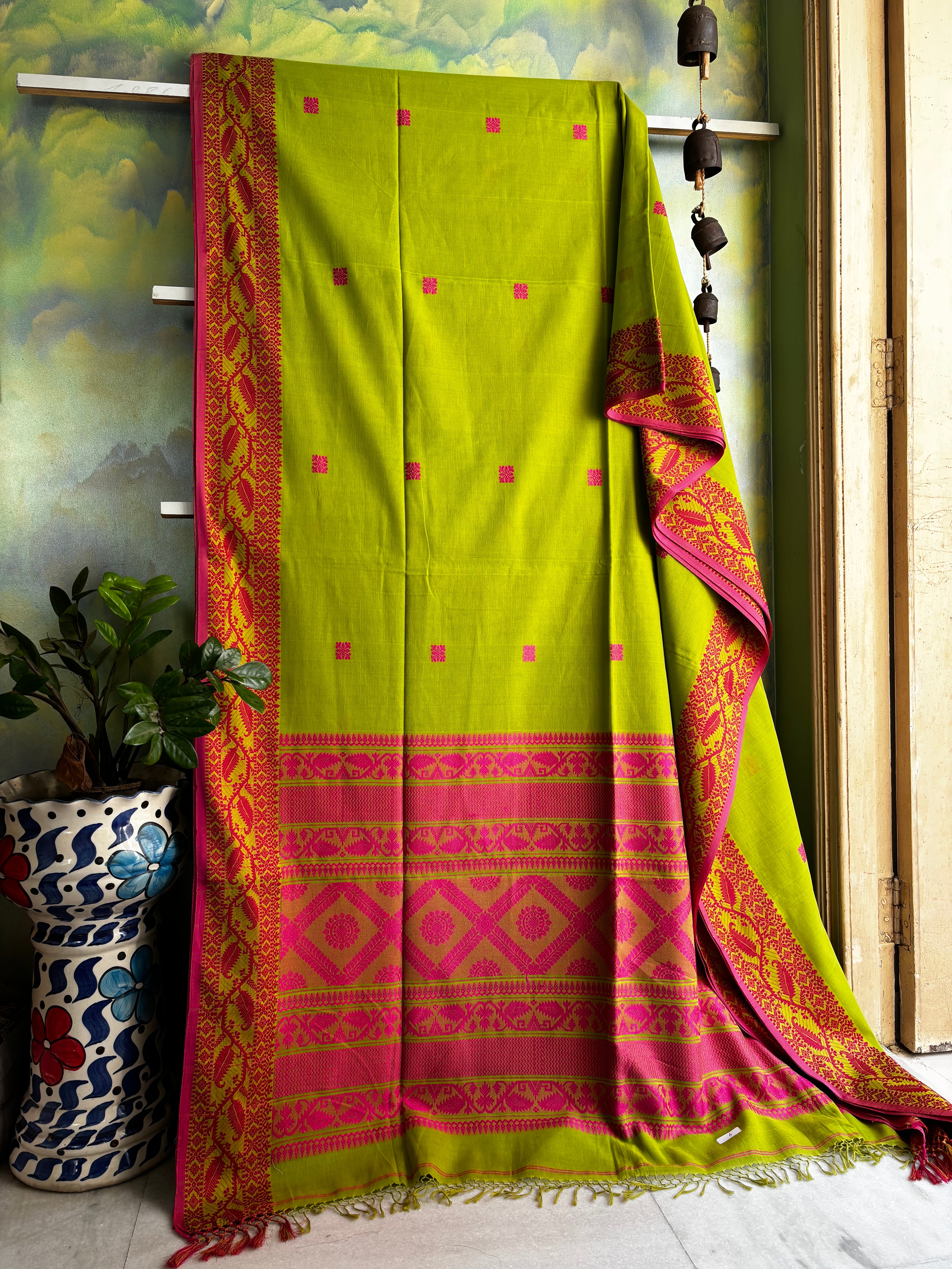 Handwoven Parrot Green Rani Phulia Cotton Saree