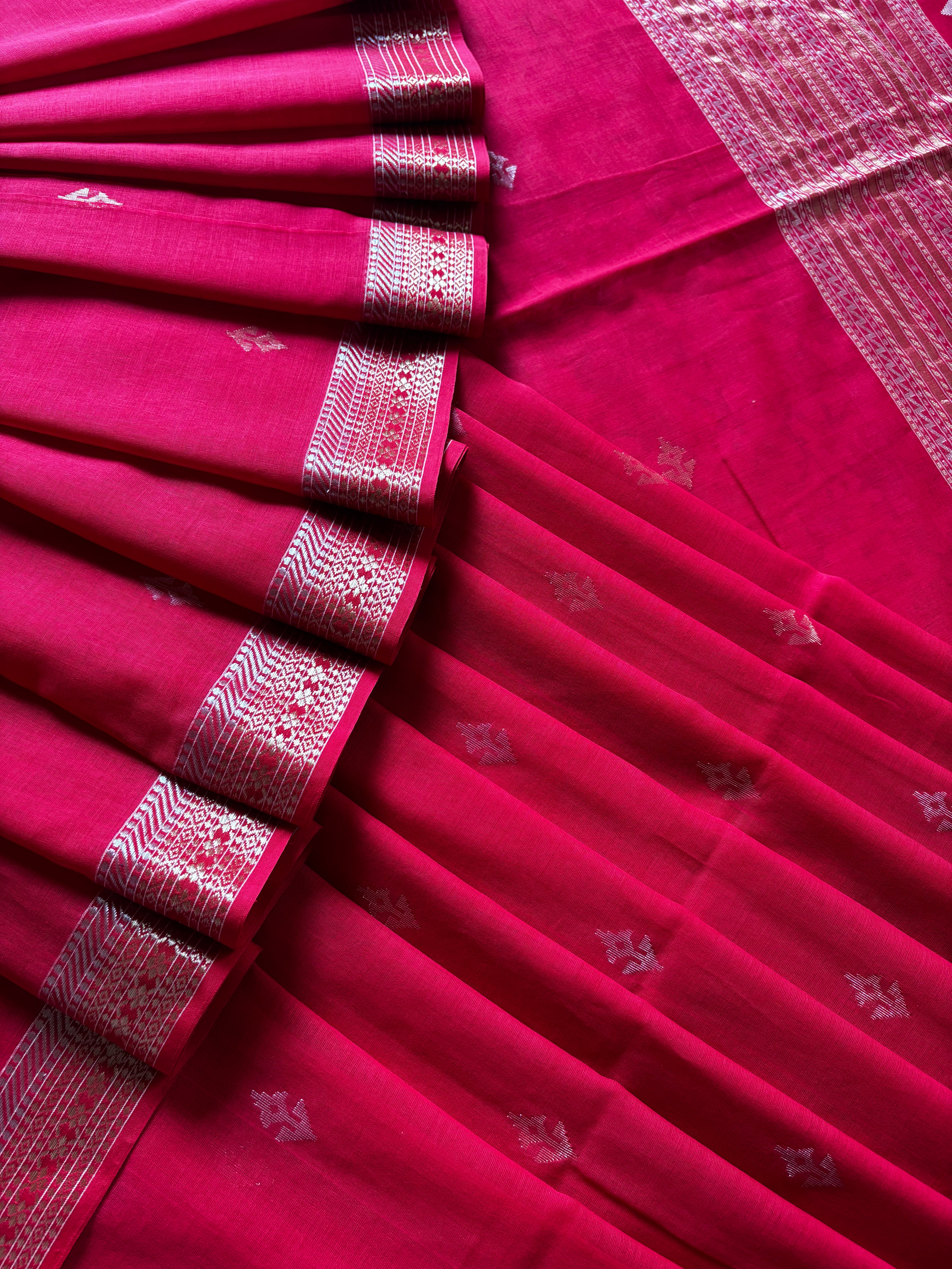 Handwoven Red Cotton Jamdani Saree