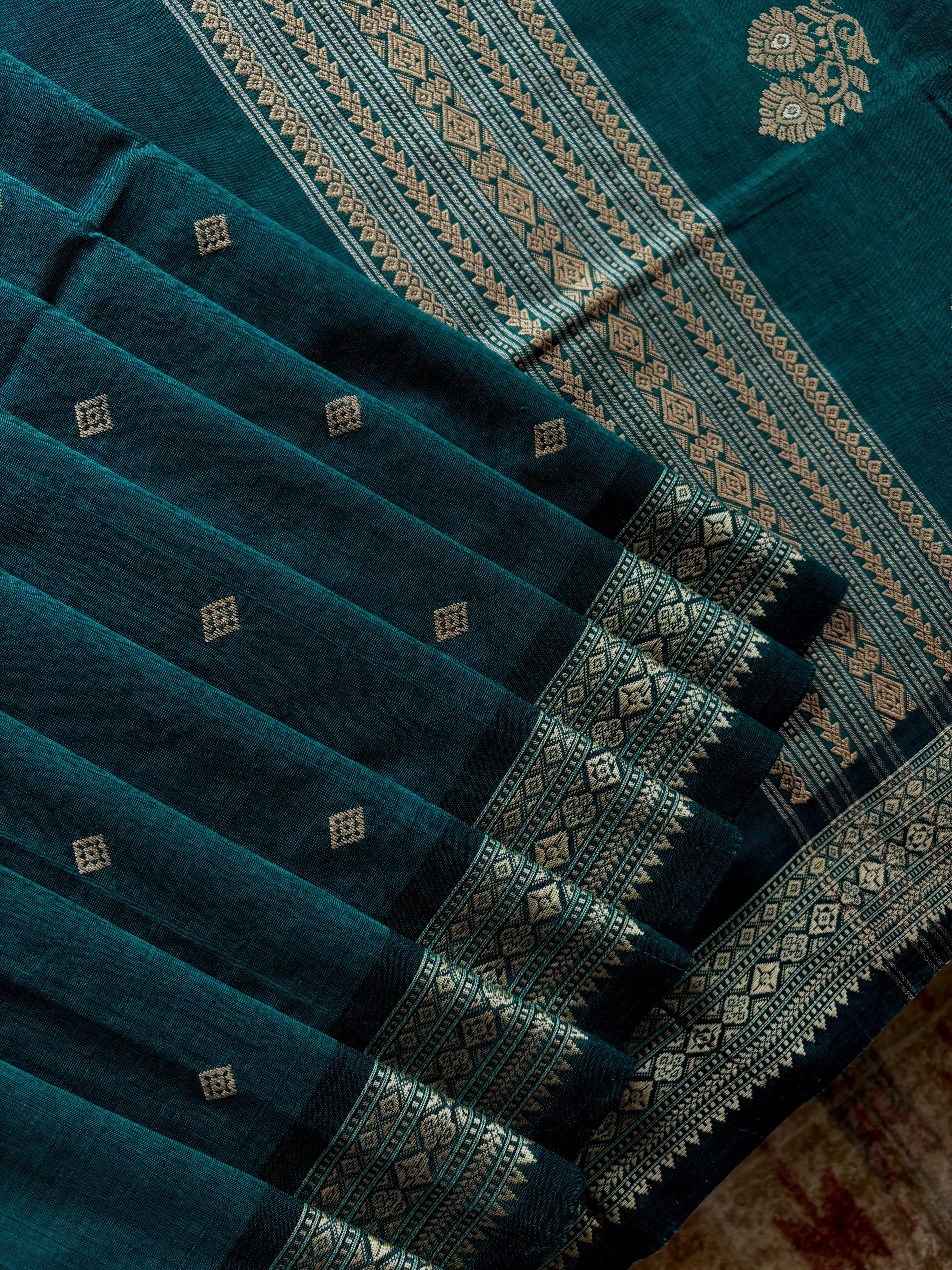 Handwoven Turquoise Green Colour Phulia Cotton Saree
