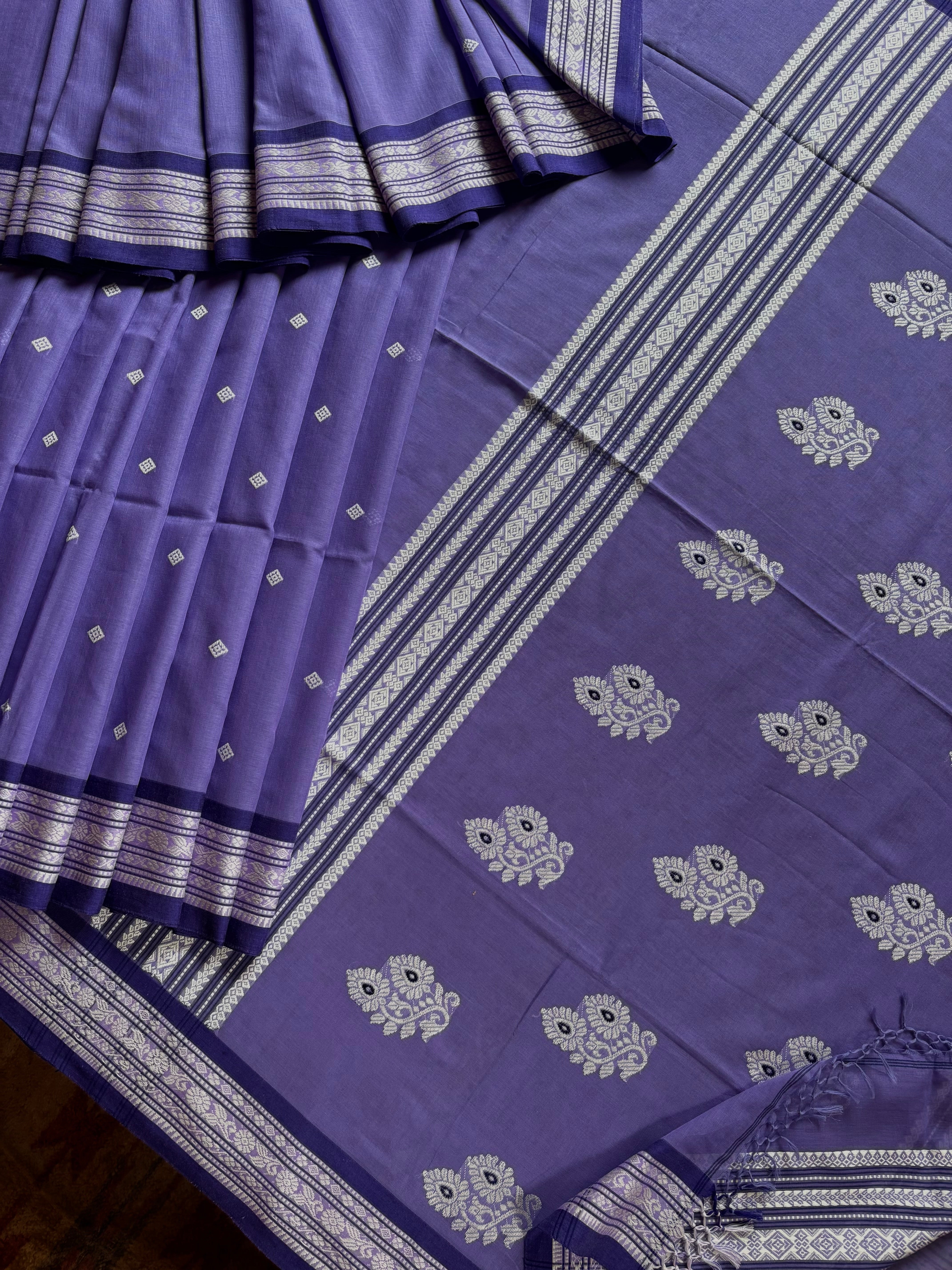 Handwoven Lavender Colour Phulia Cotton Saree