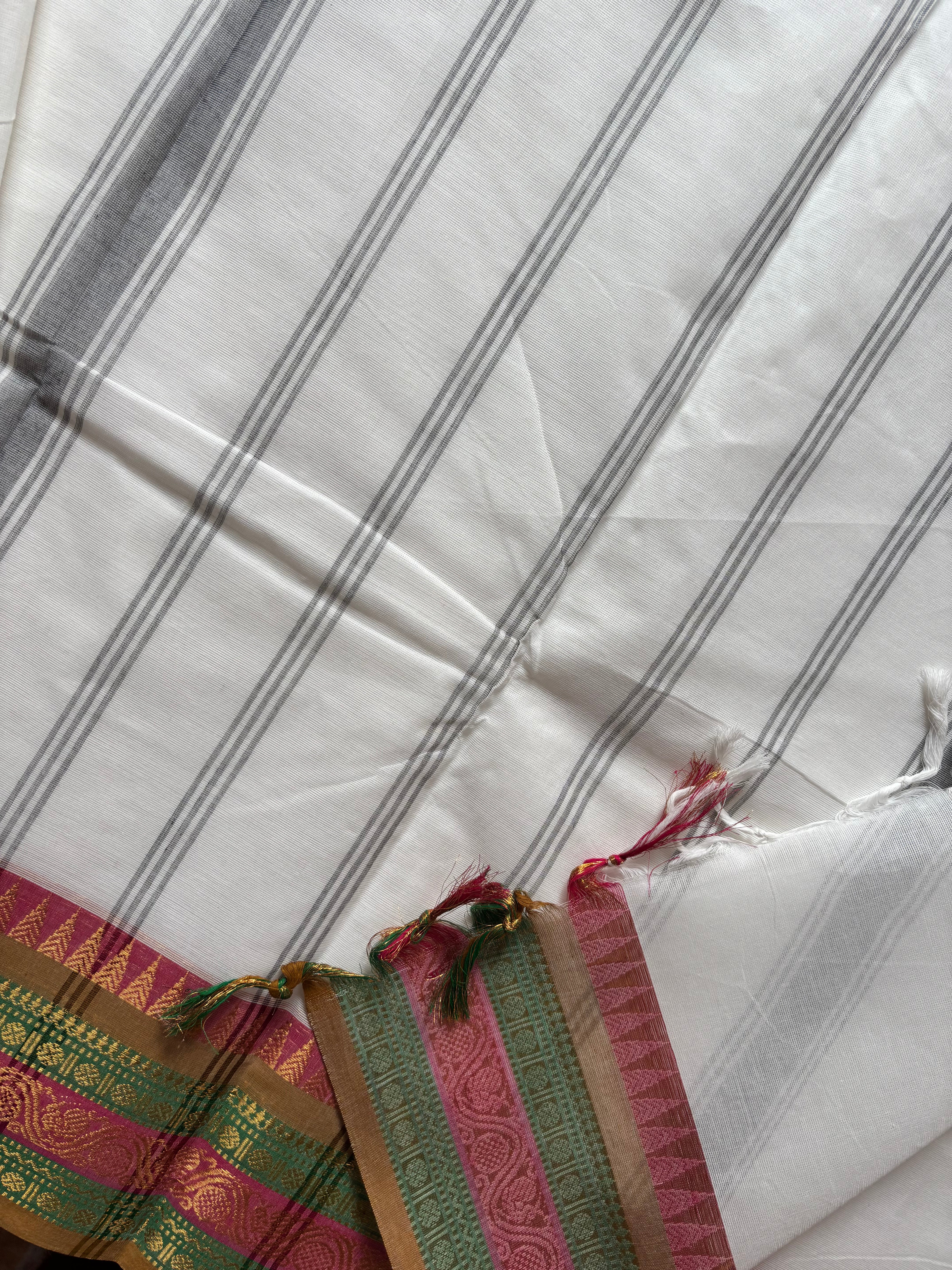 White colour Cotton Kanchipuram Saree