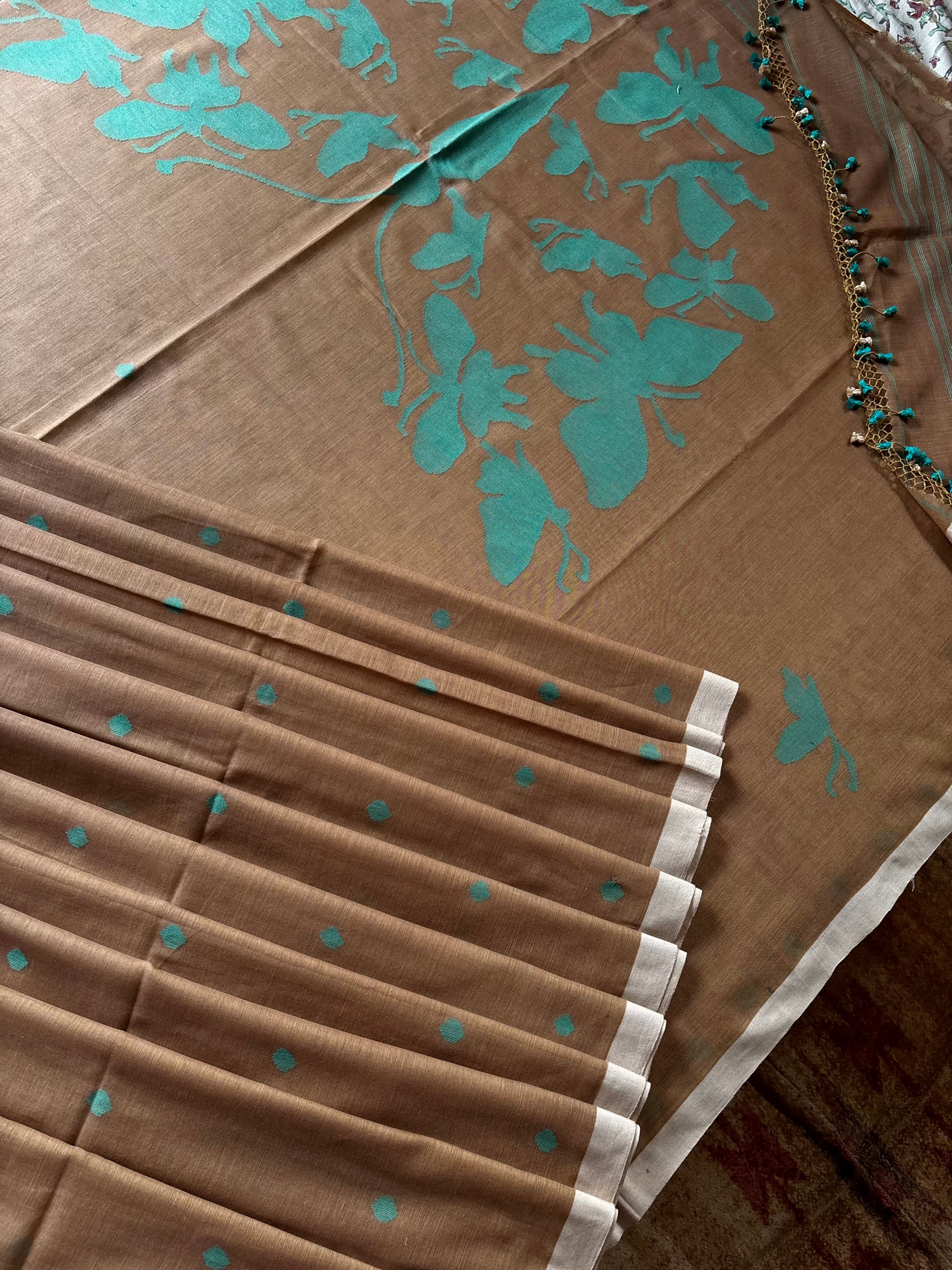 Handwoven Light Brown Colour Cotton Jamdani Saree