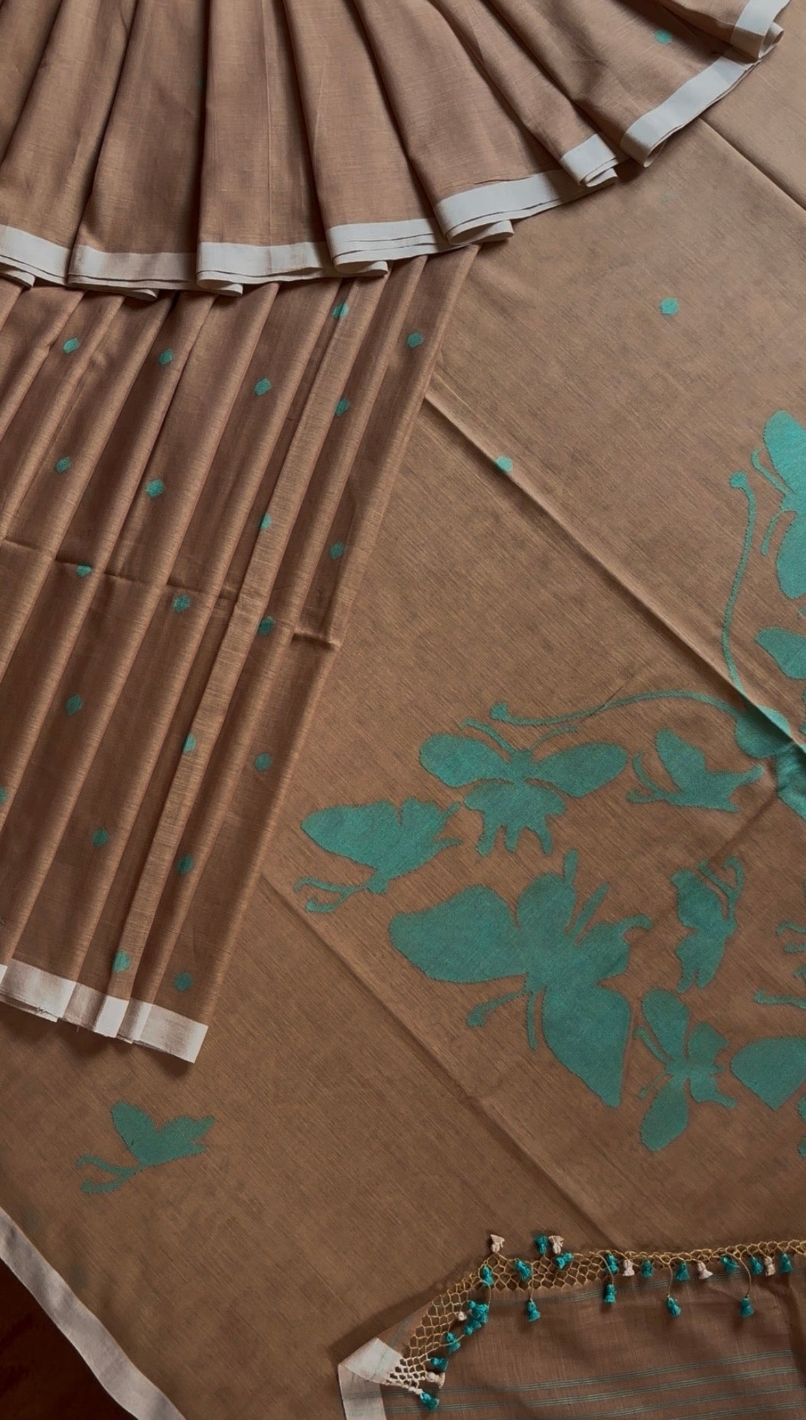 Handwoven Light Brown Colour Cotton Jamdani Saree