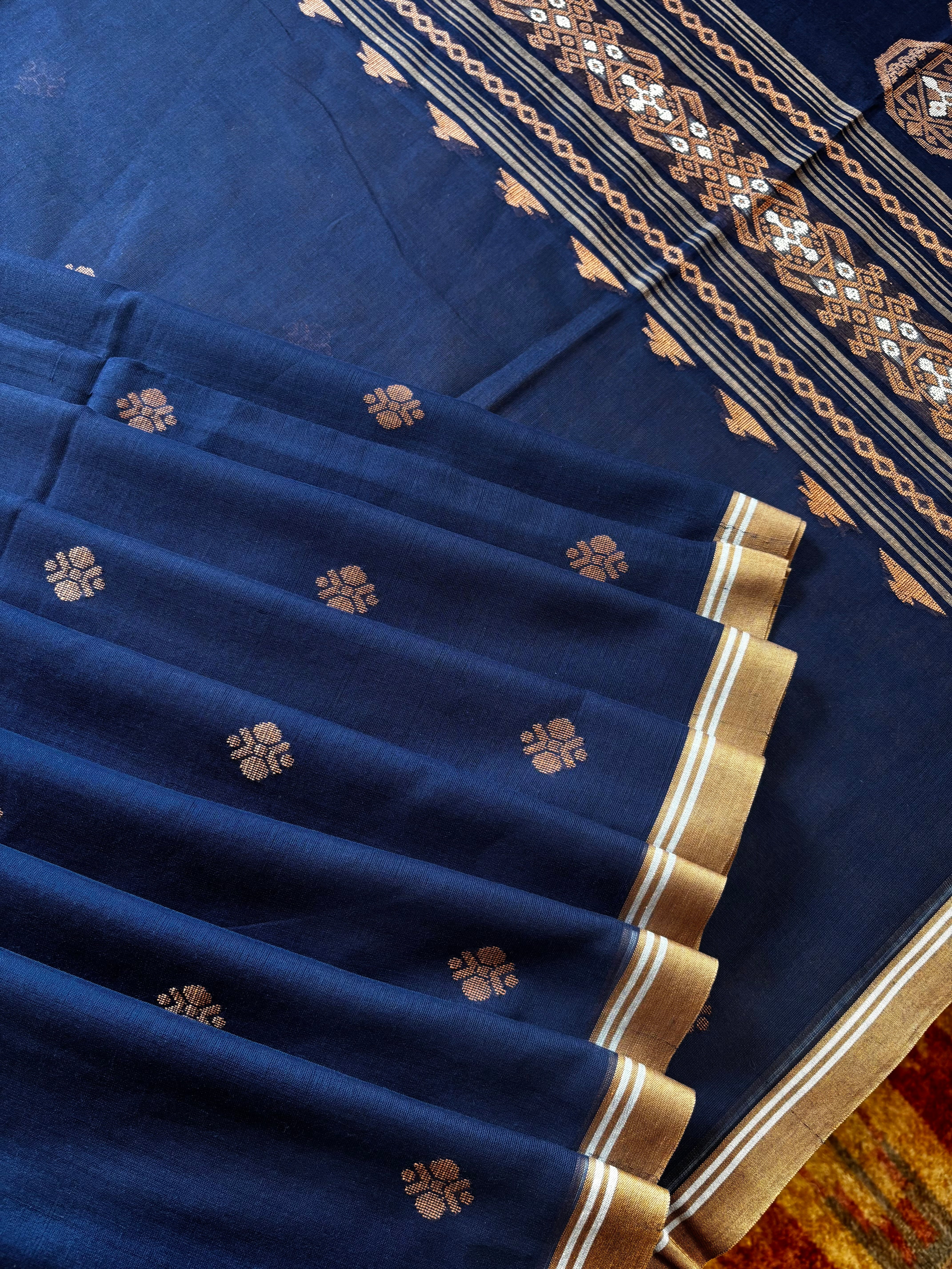 Handwoven Blue Colour Pure Cotton Jamdani Saree