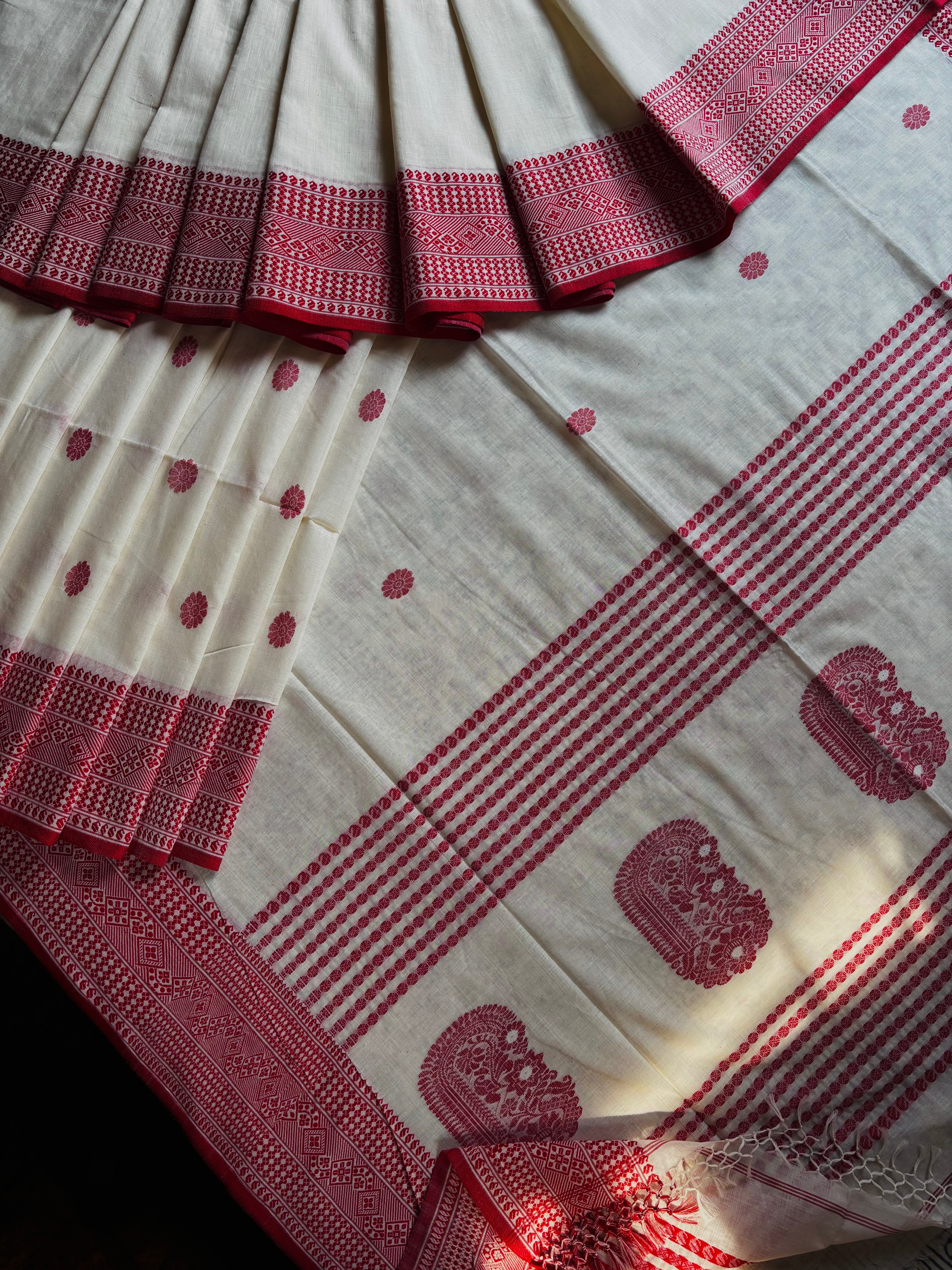 Handwoven Pearl White Red Phulia Cotton Saree