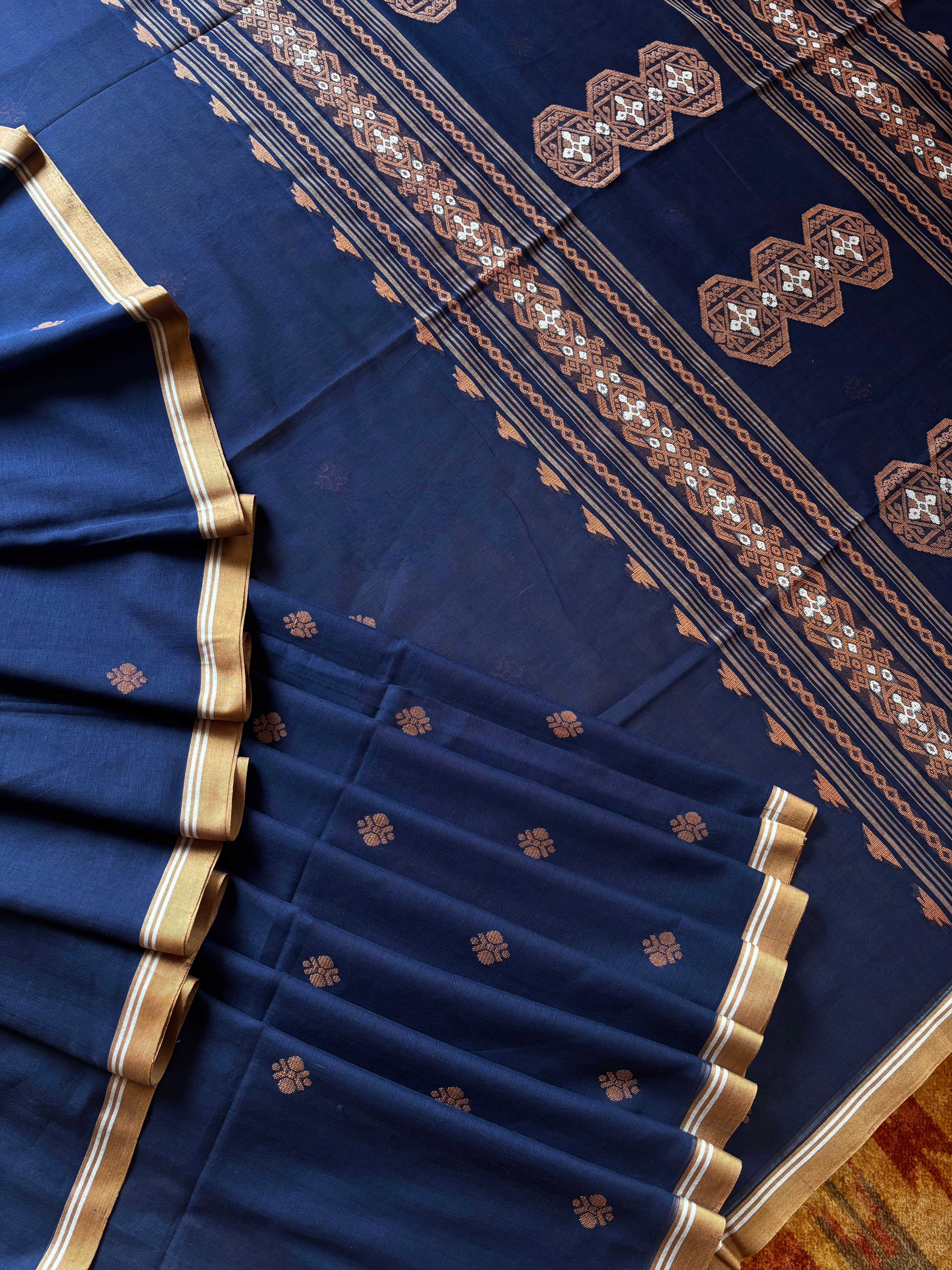 Handwoven Blue Colour Pure Cotton Jamdani Saree