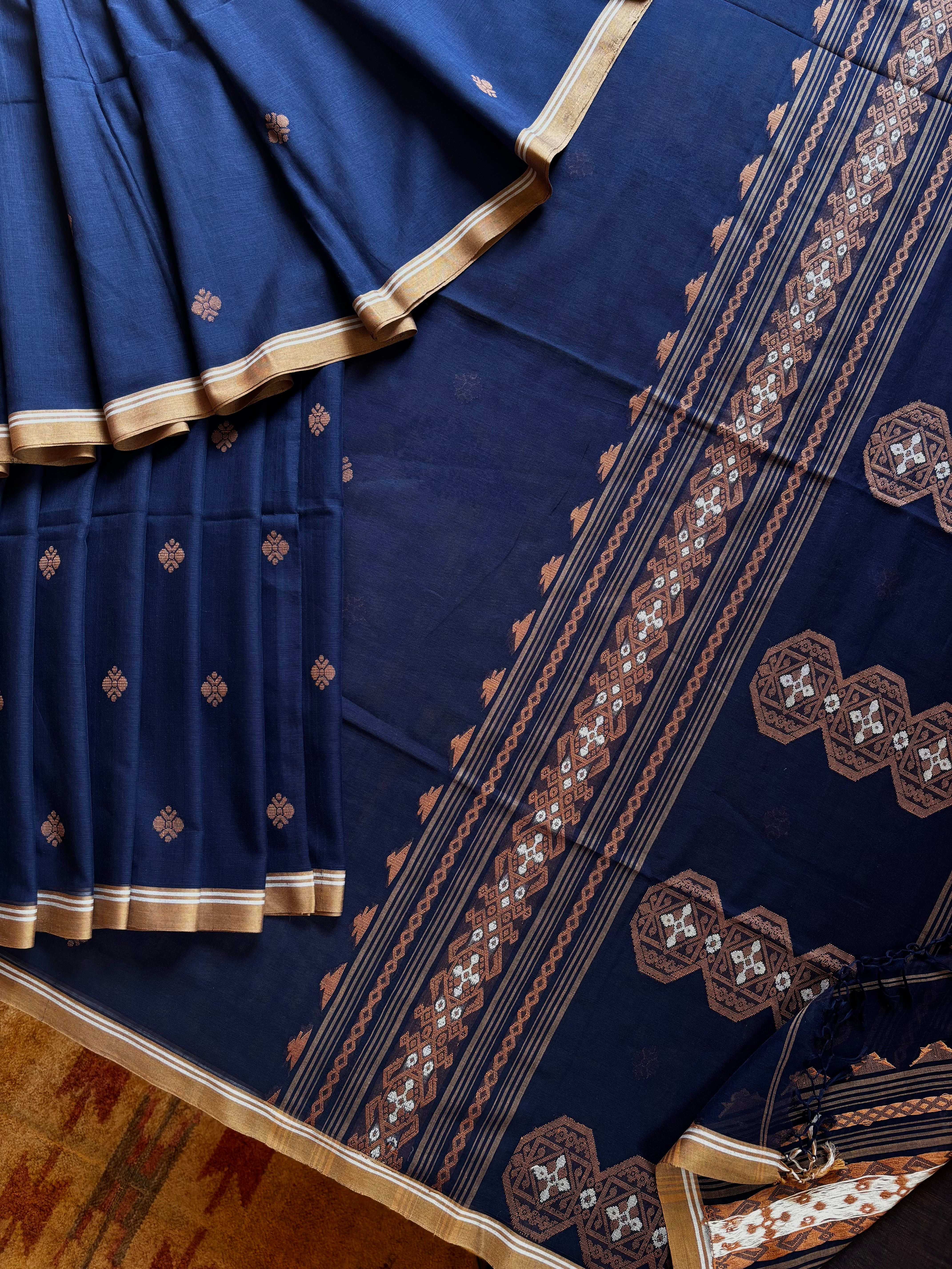 Handwoven Blue Colour Pure Cotton Jamdani Saree