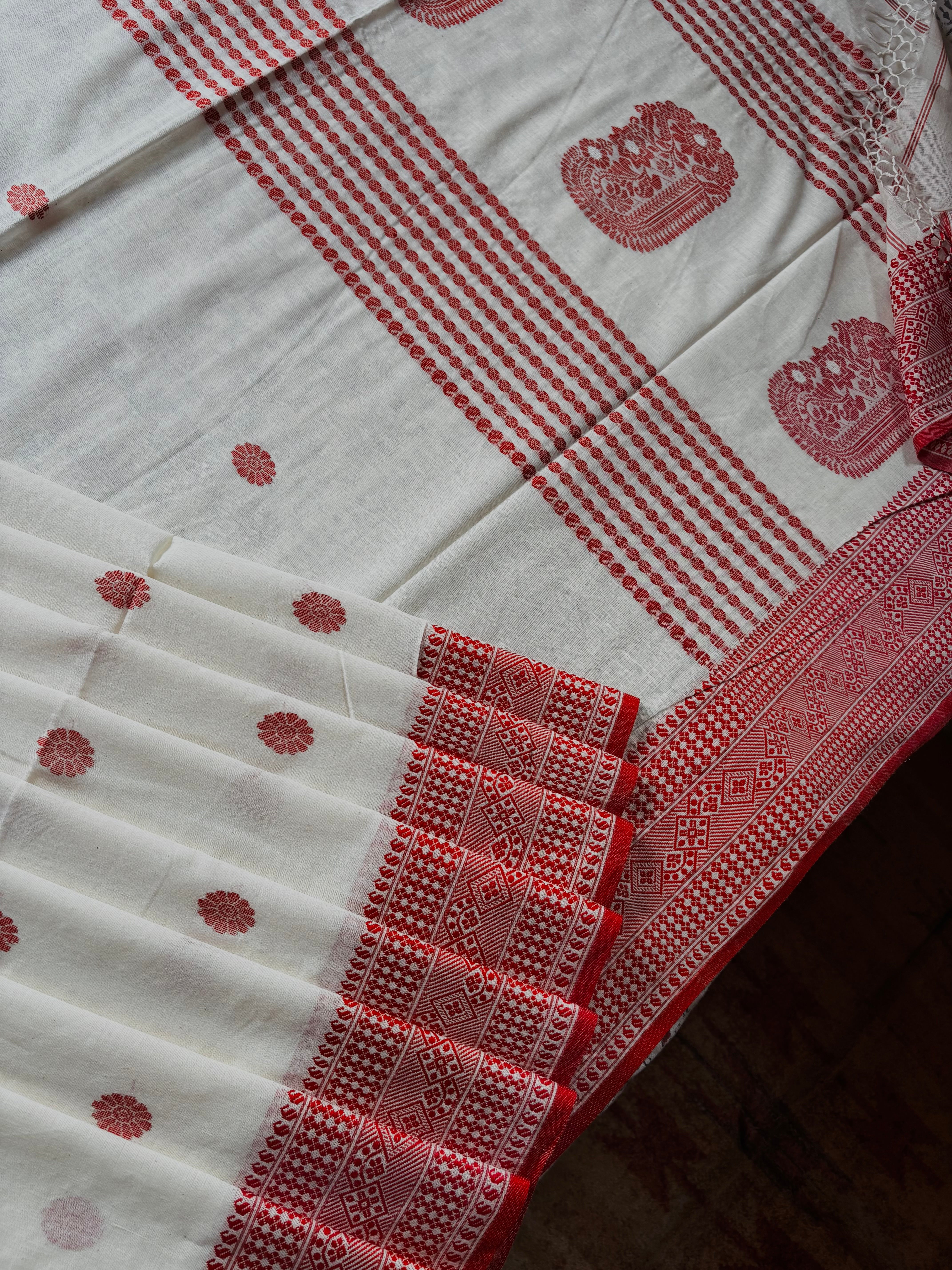 Handwoven Pearl White Red Phulia Cotton Saree