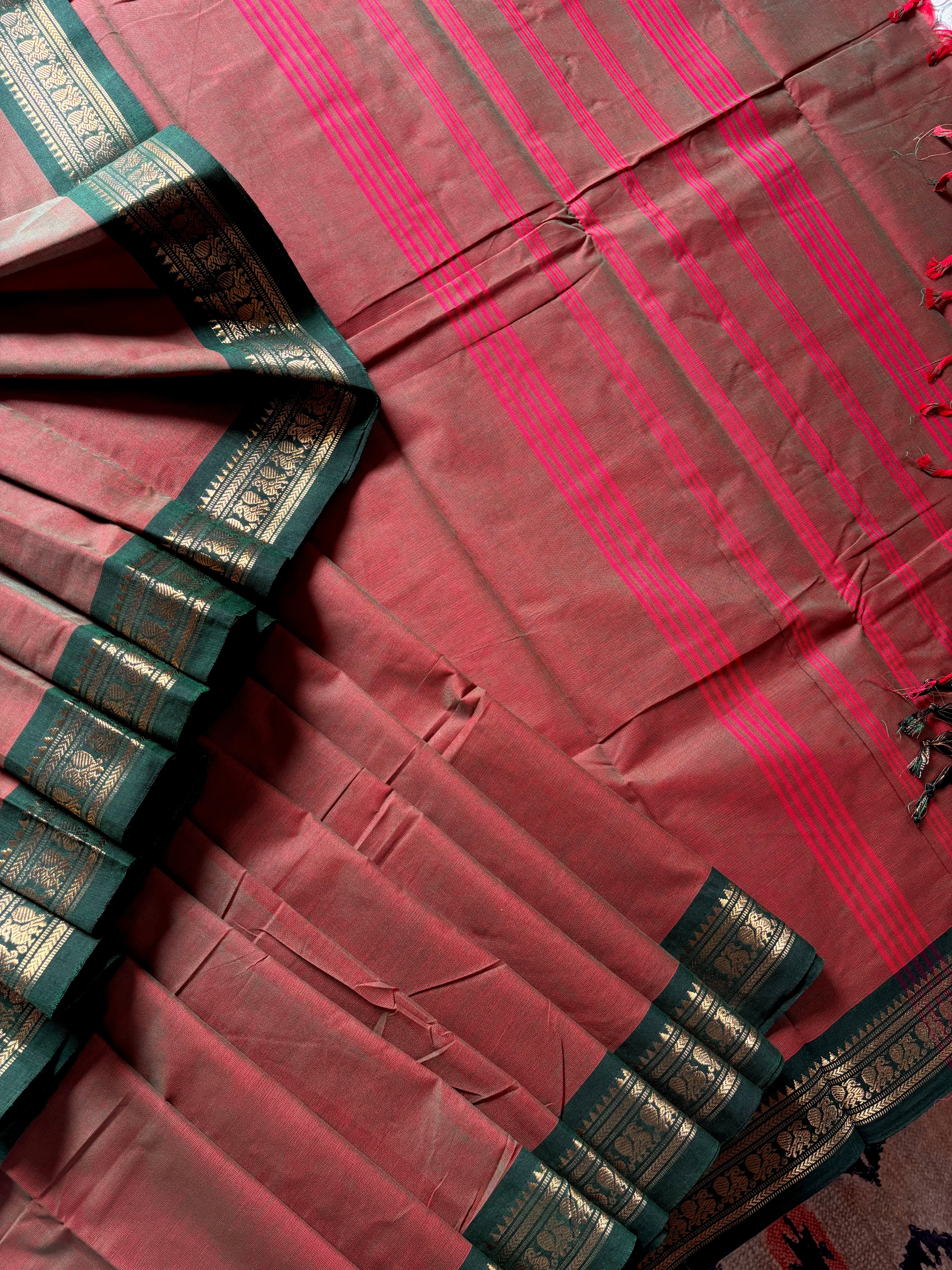Pure Cotton Red Green Dual Toned Kanchipuram Saree
