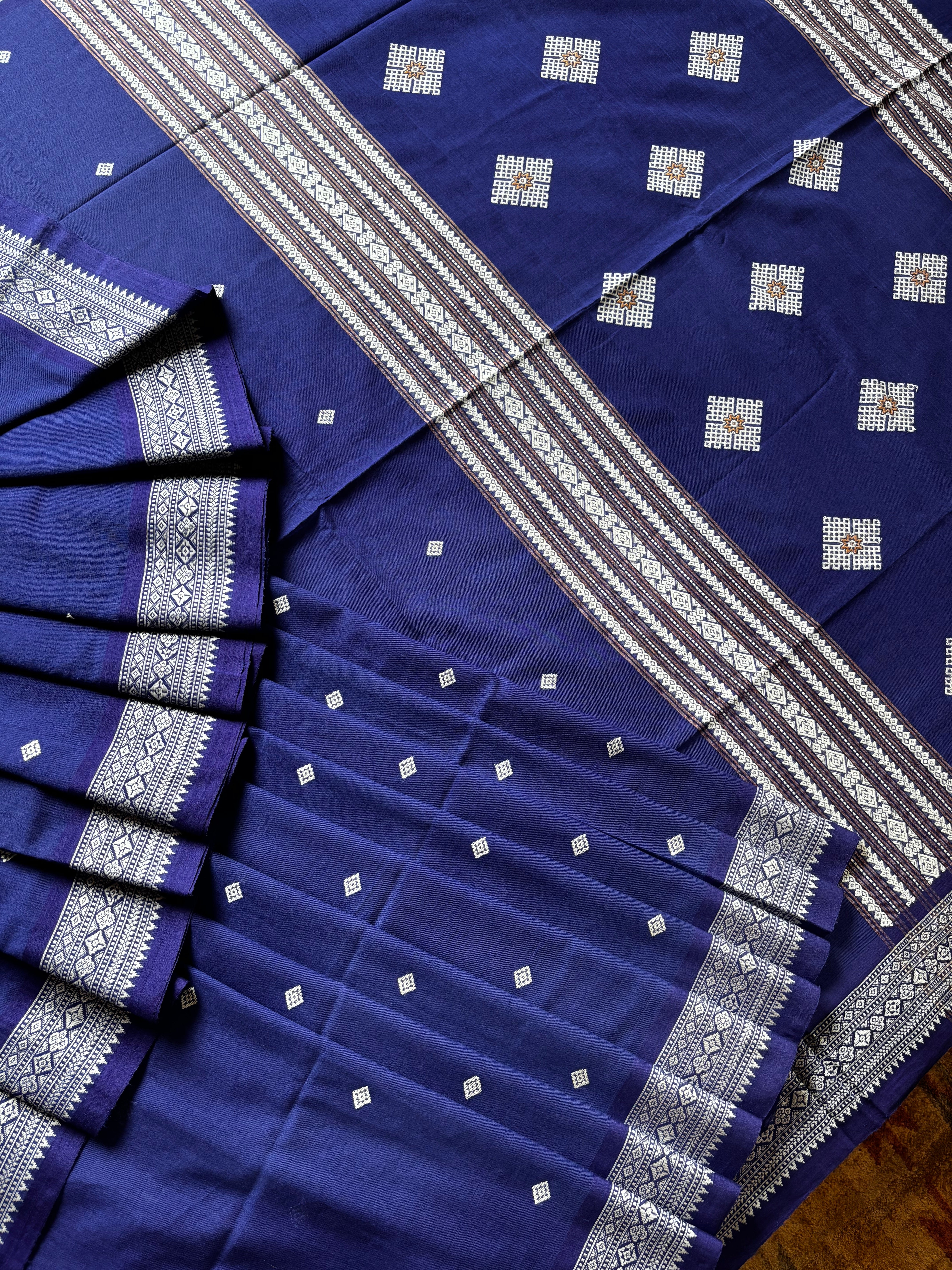 Handwoven Blue Colour Phulia Cotton Saree
