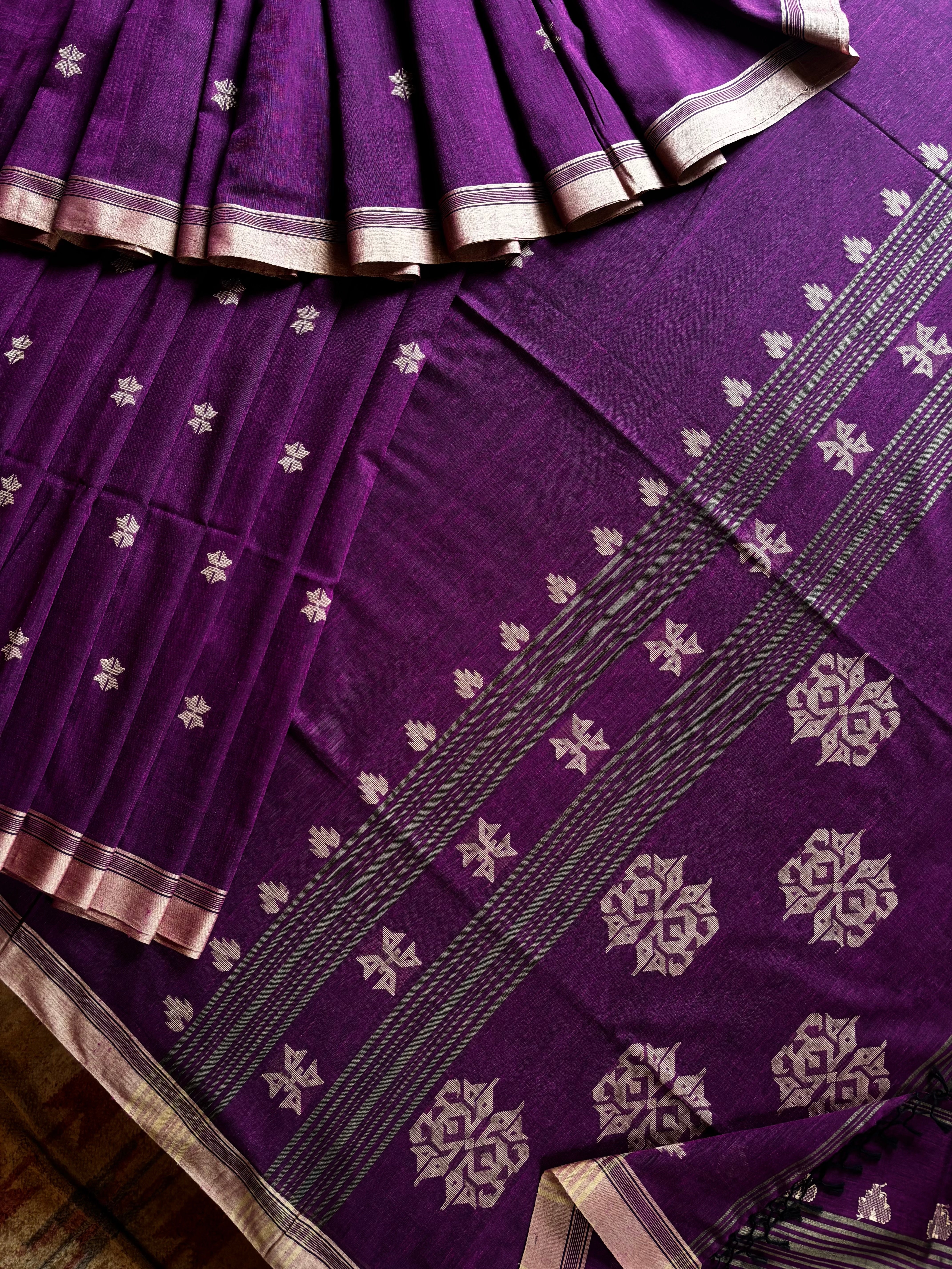 Handwoven Purple Colour Cotton Jamdani Saree
