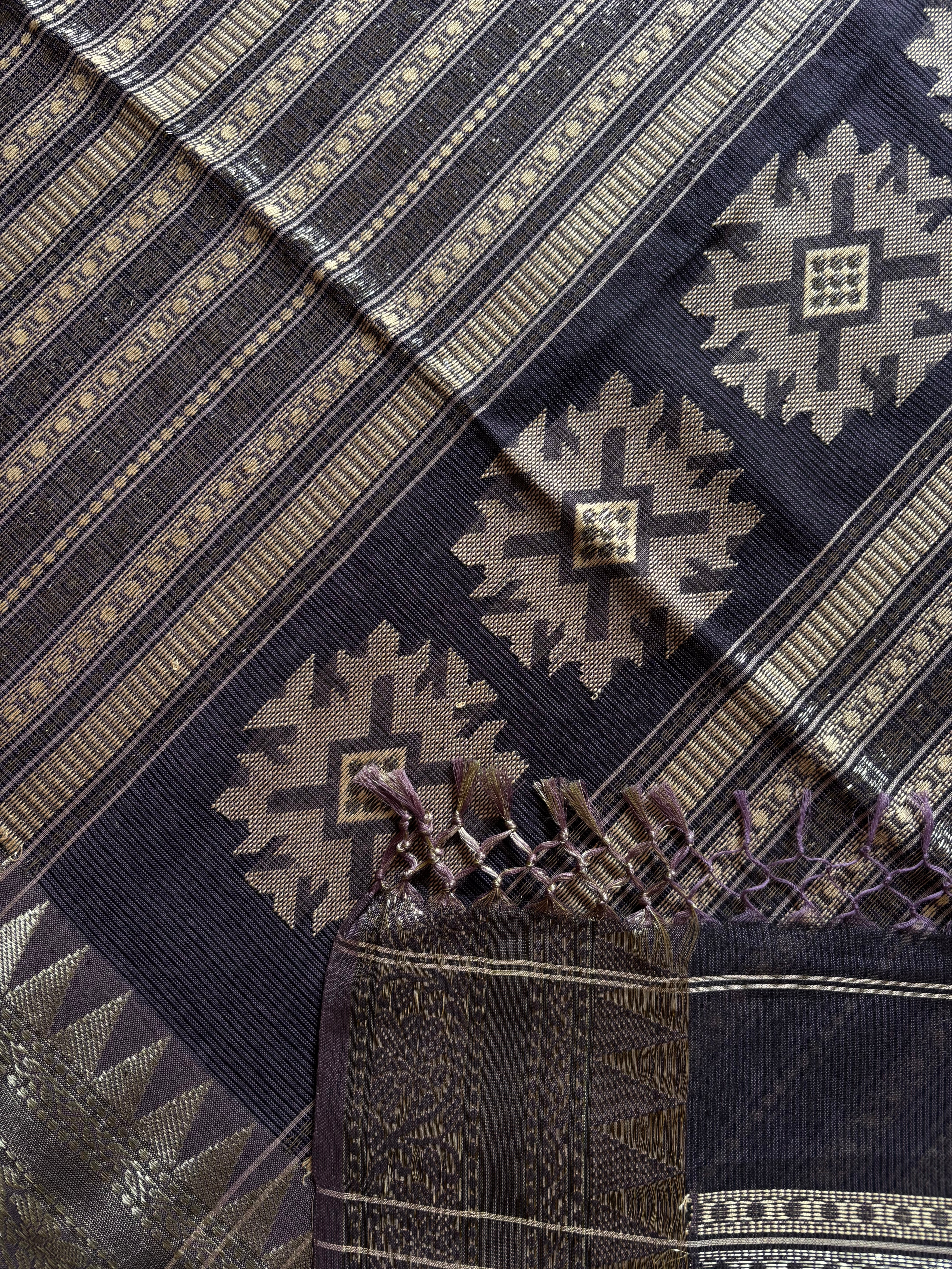 Handwoven Dusty Mauve Colour Phulia Cotton Saree