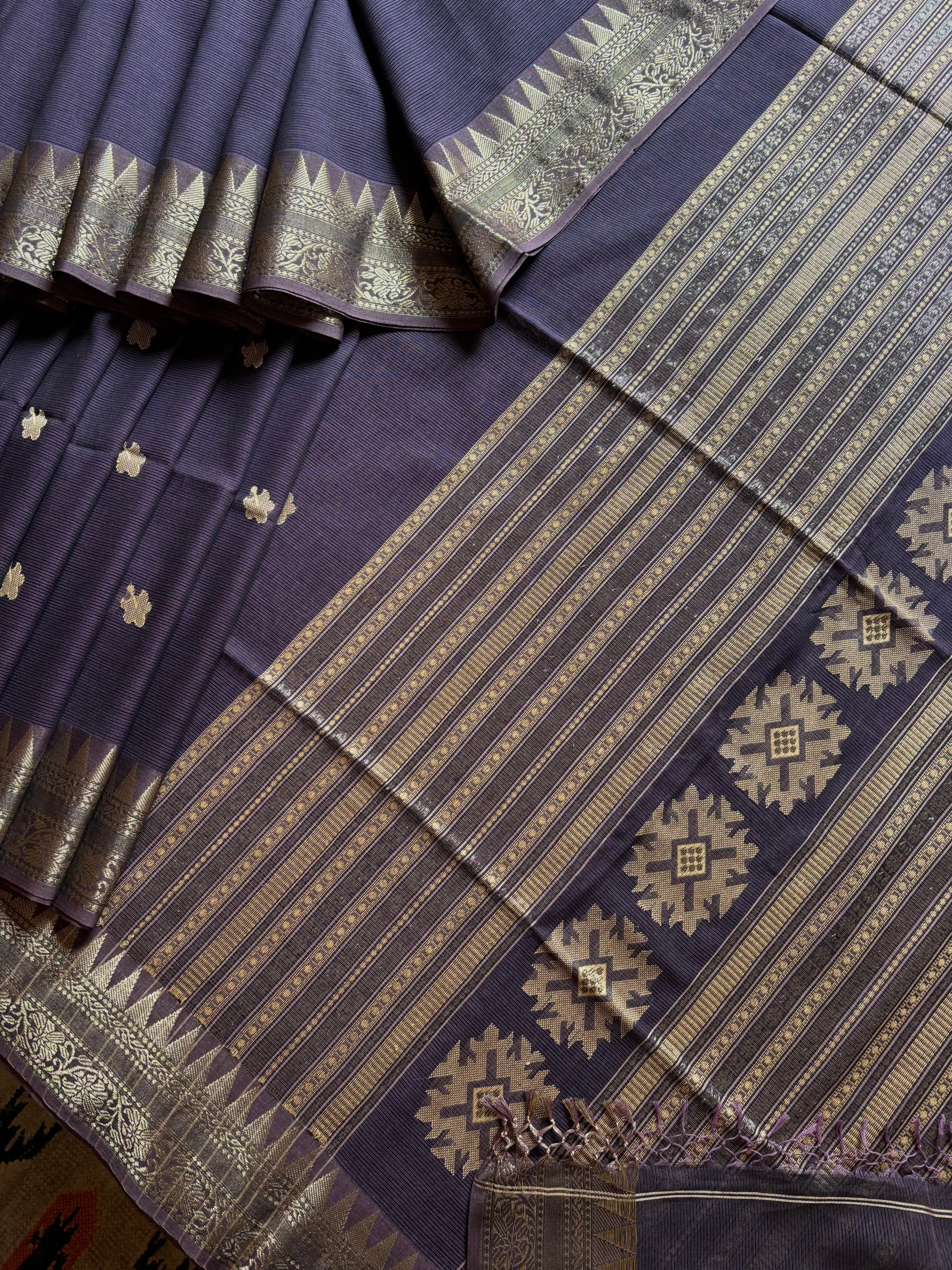 Handwoven Dusty Mauve Colour Phulia Cotton Saree