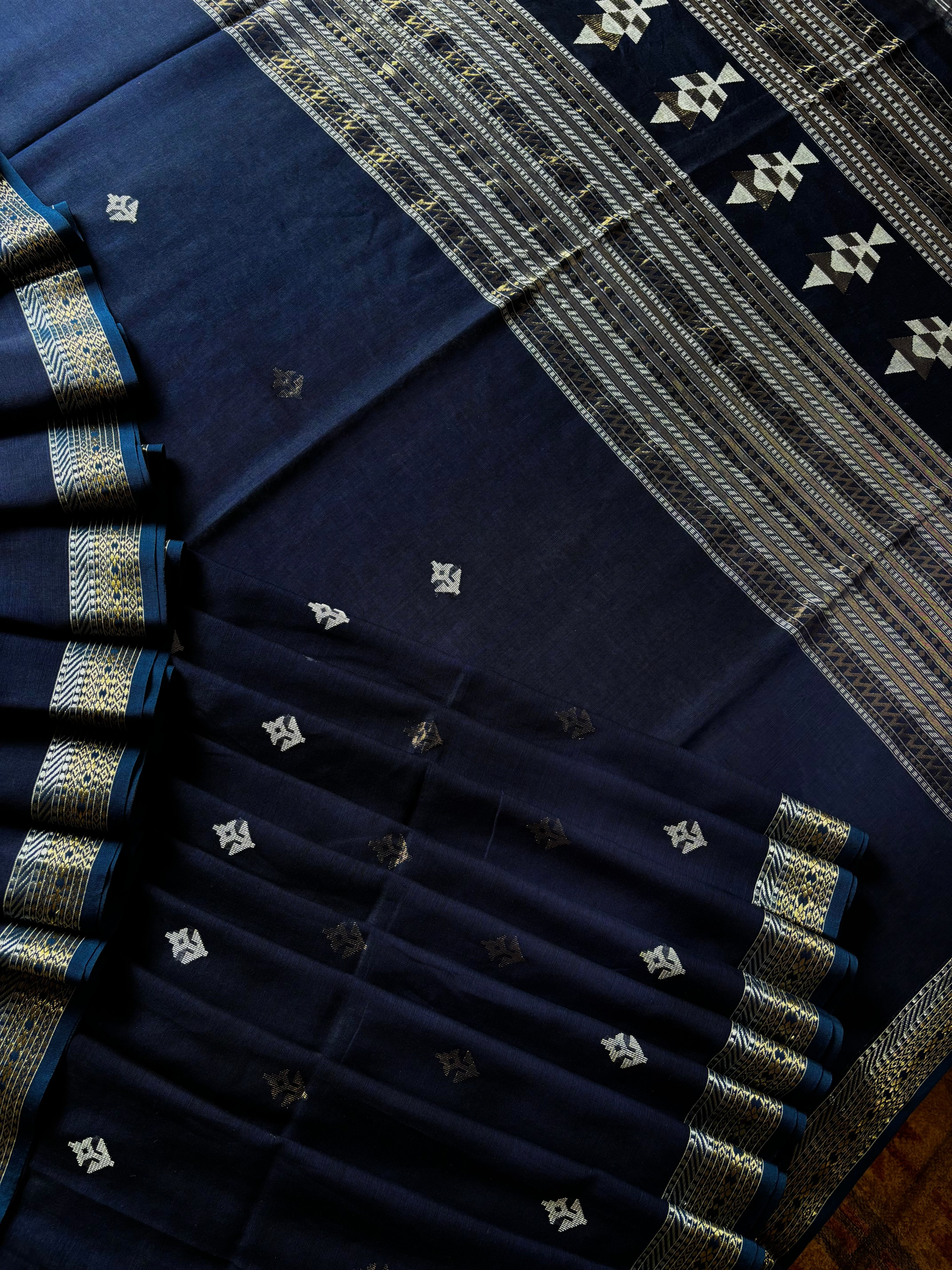 Handwoven Navy Blue Colour Cotton Jamdani Saree