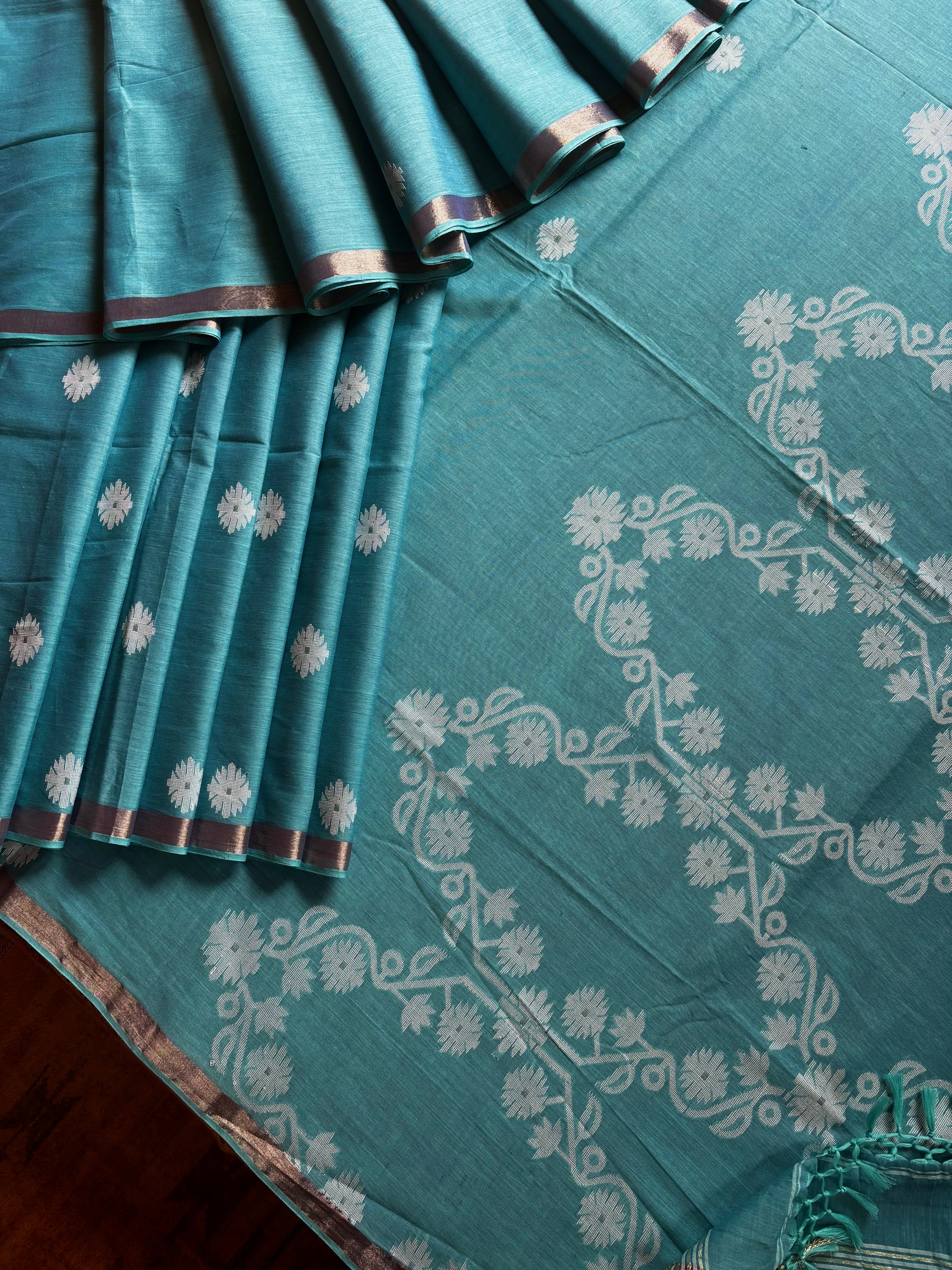 Handwoven Light Blue Pure Cotton Jamdani Saree