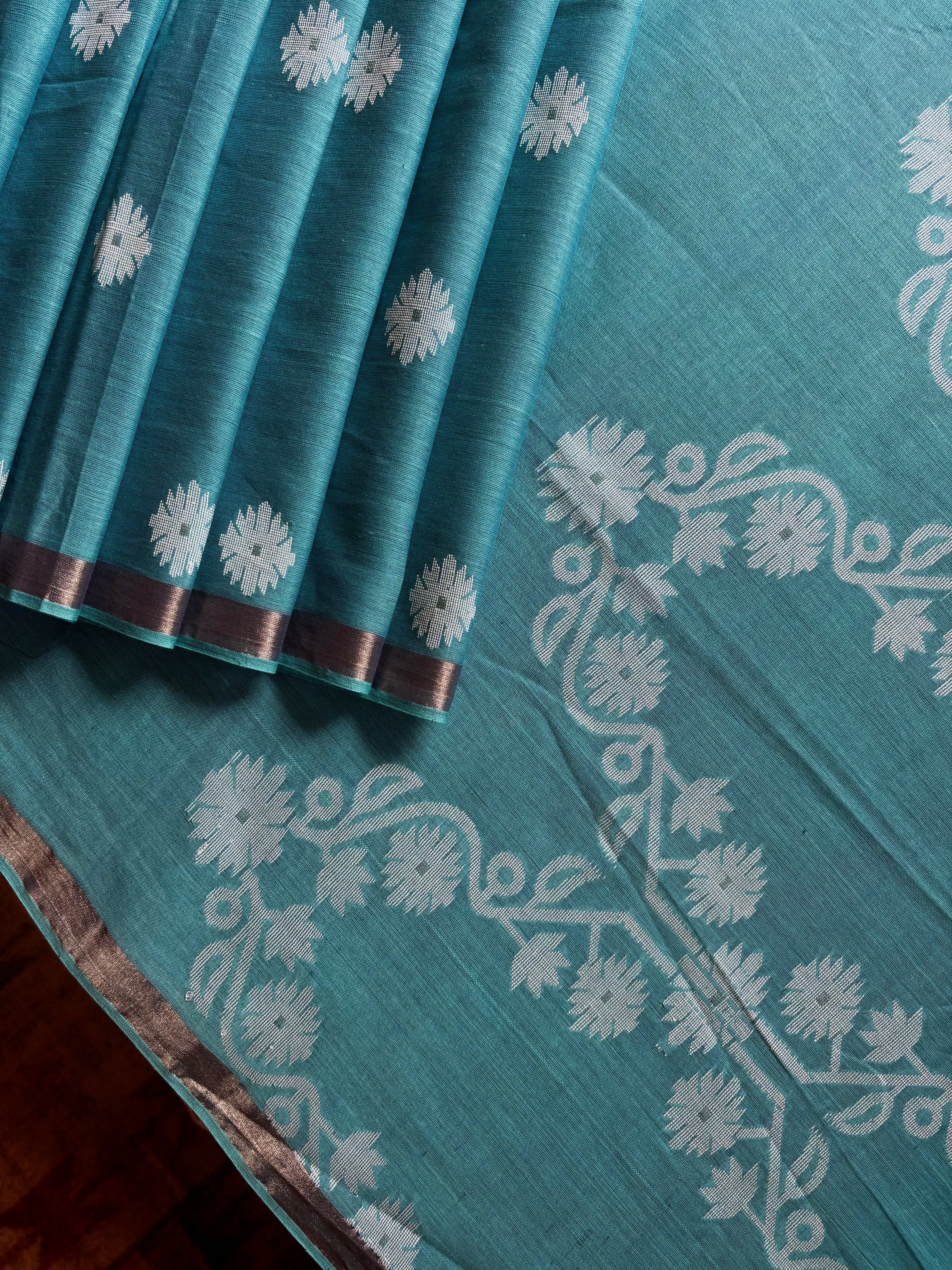 Handwoven Light Blue Pure Cotton Jamdani Saree