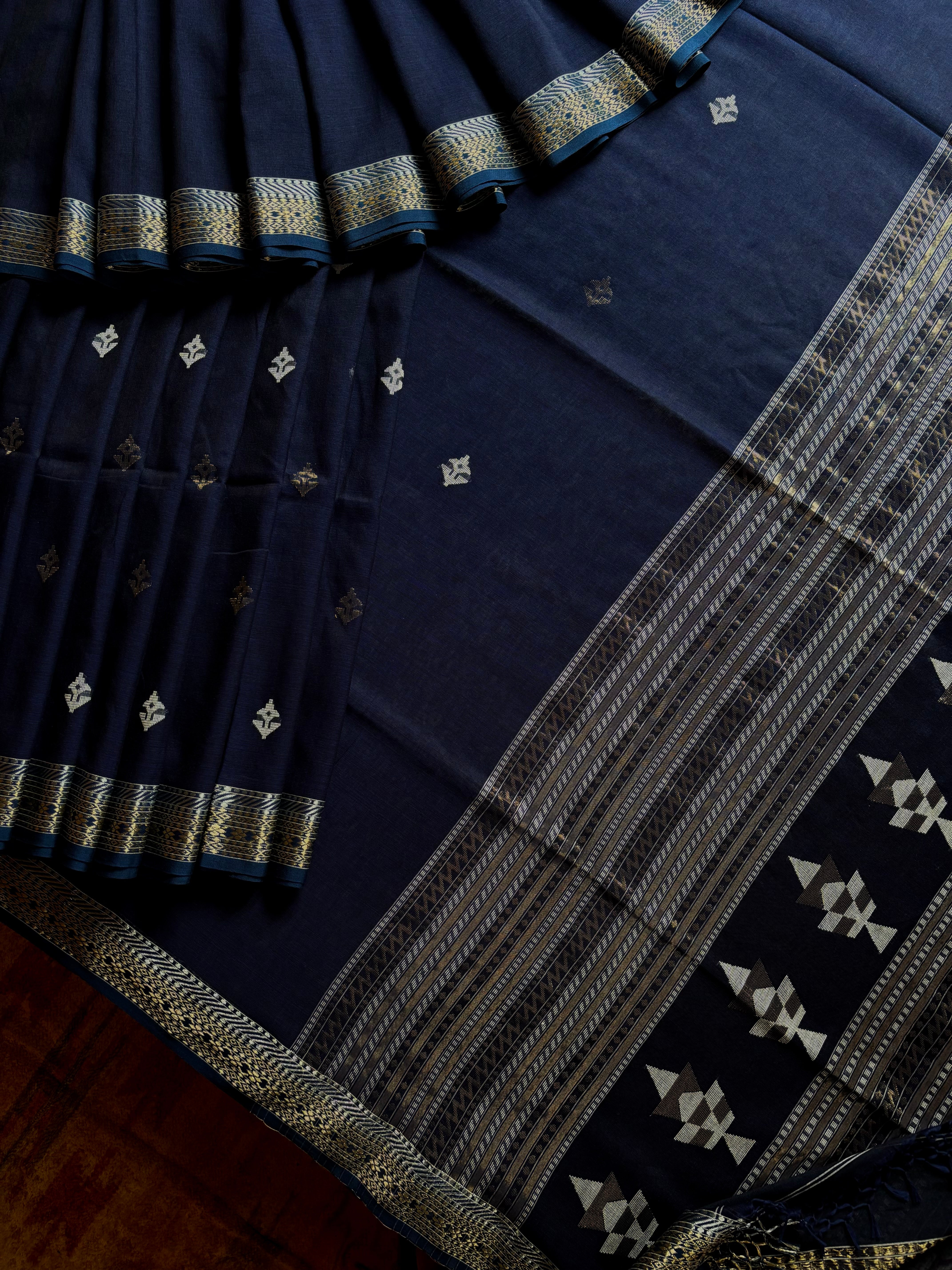 Handwoven Navy Blue Colour Cotton Jamdani Saree