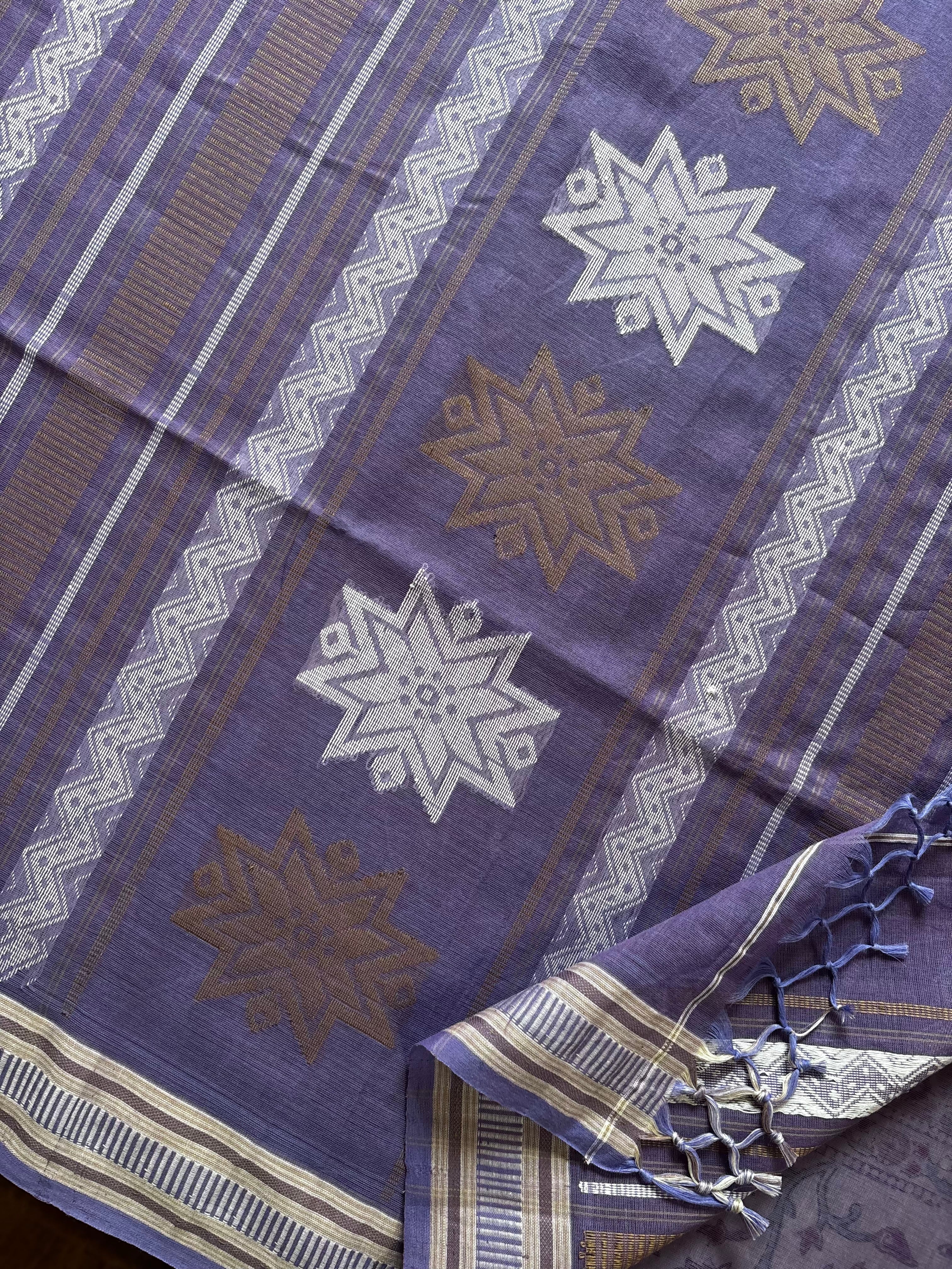 Handwoven Lavender Colour Cotton Jamdani Saree