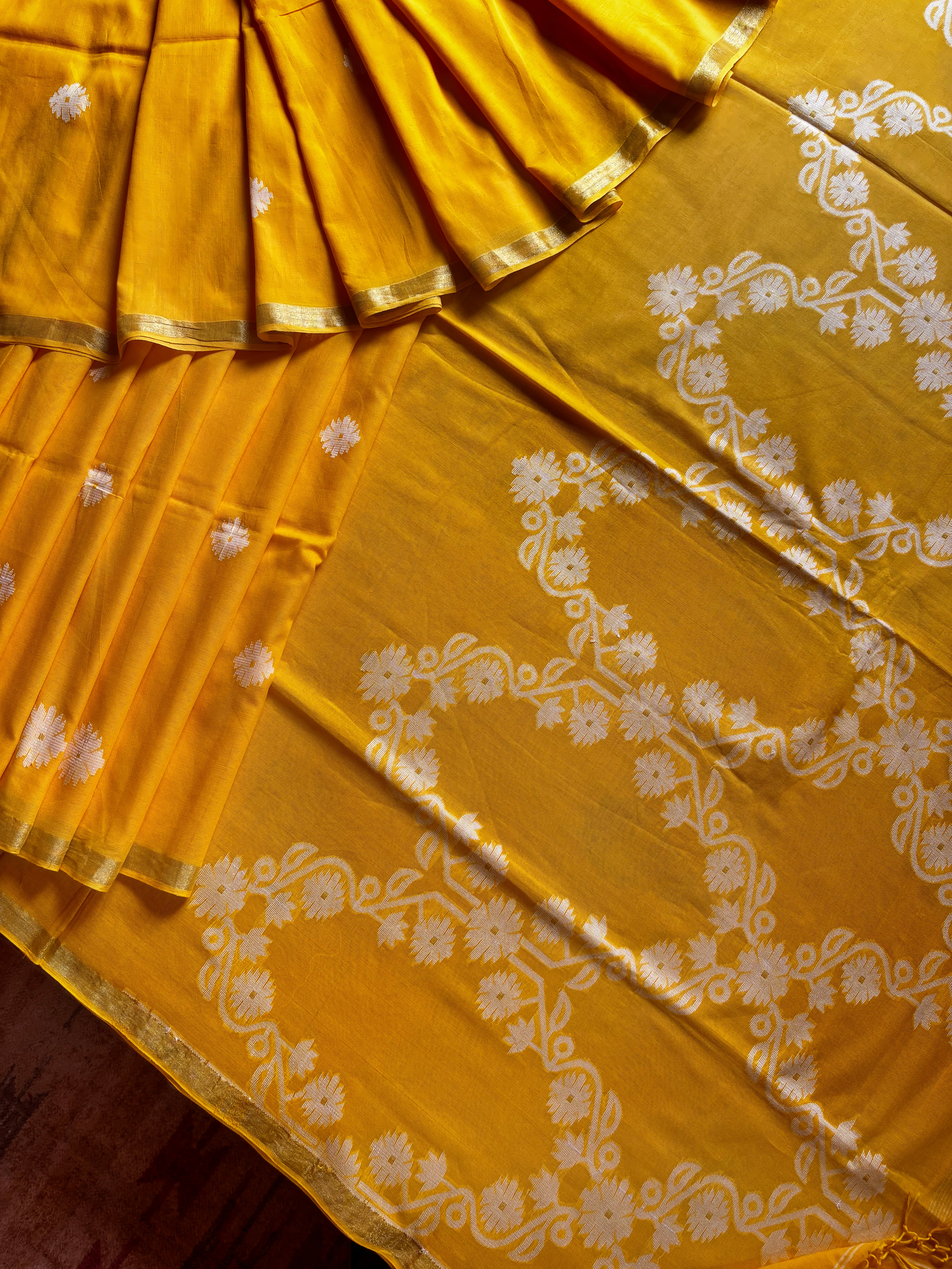 Handwoven Yellow Colour Pure Cotton Jamdani Saree