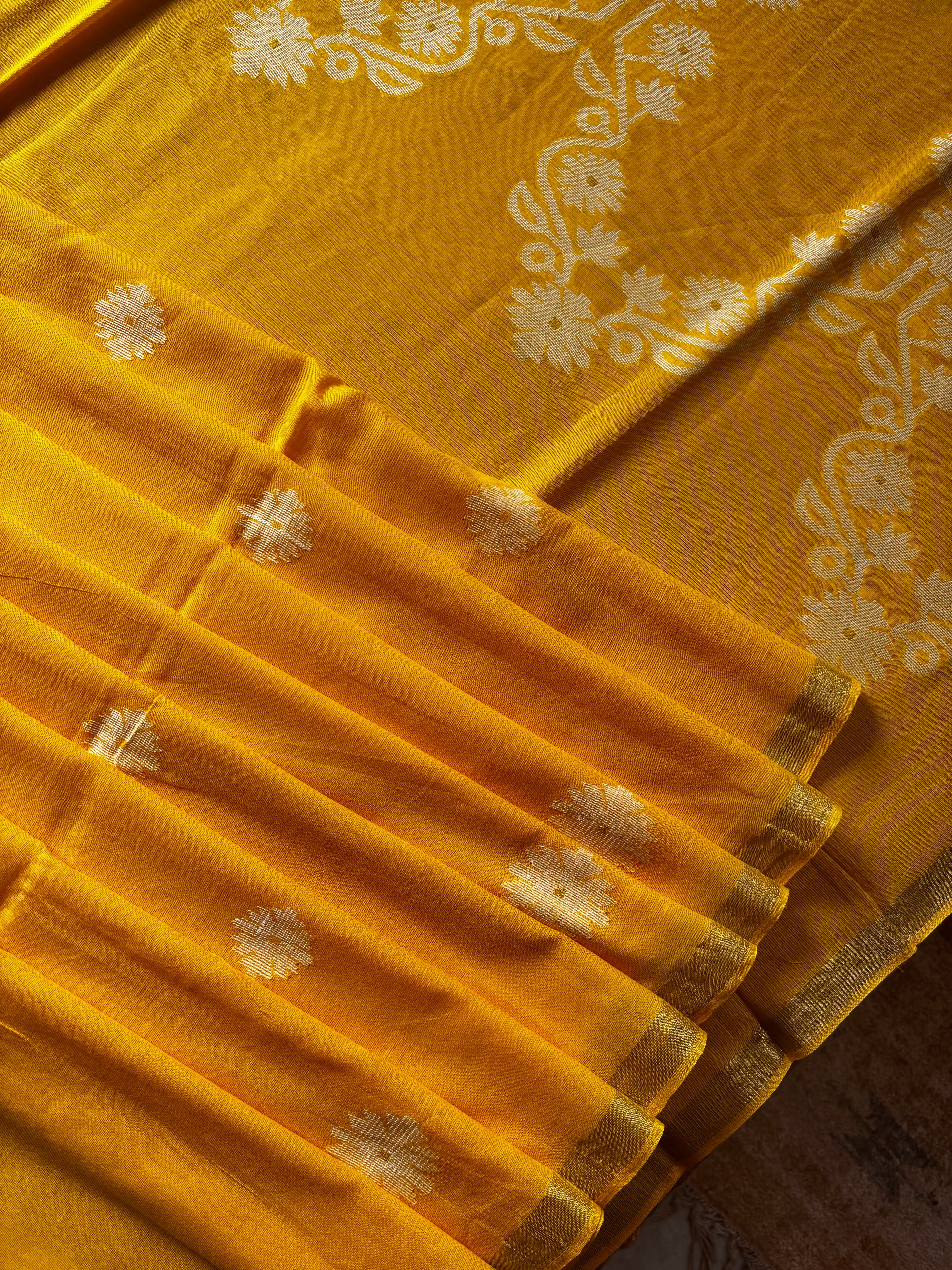 Handwoven Yellow Colour Pure Cotton Jamdani Saree