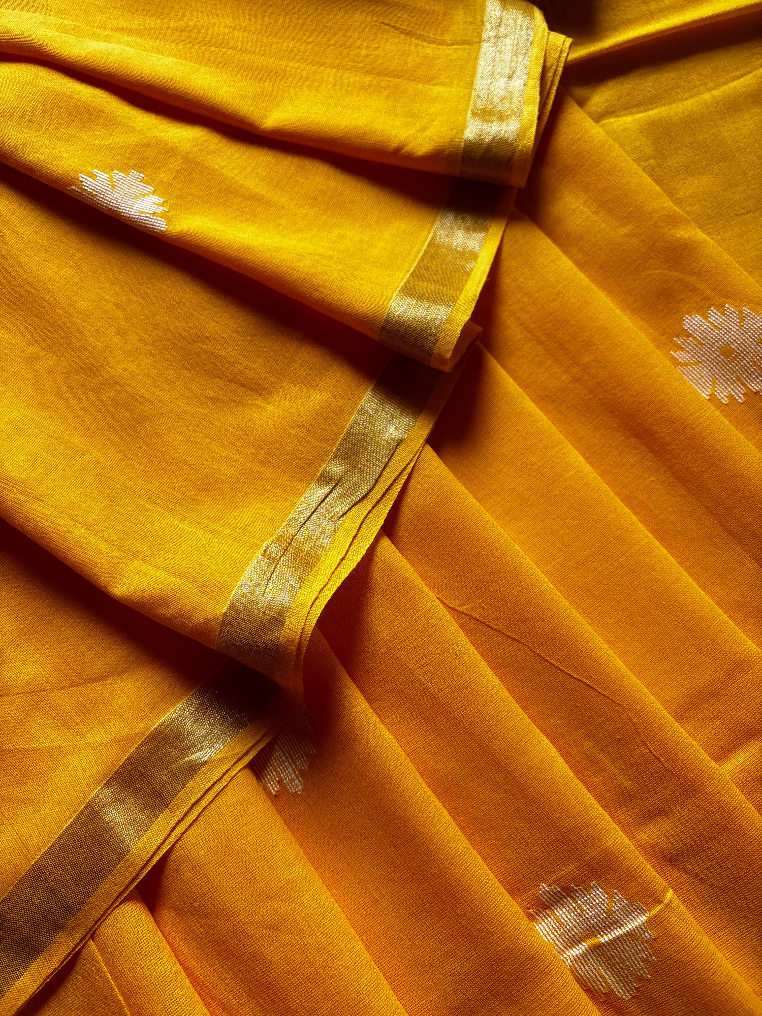 Handwoven Yellow Colour Pure Cotton Jamdani Saree
