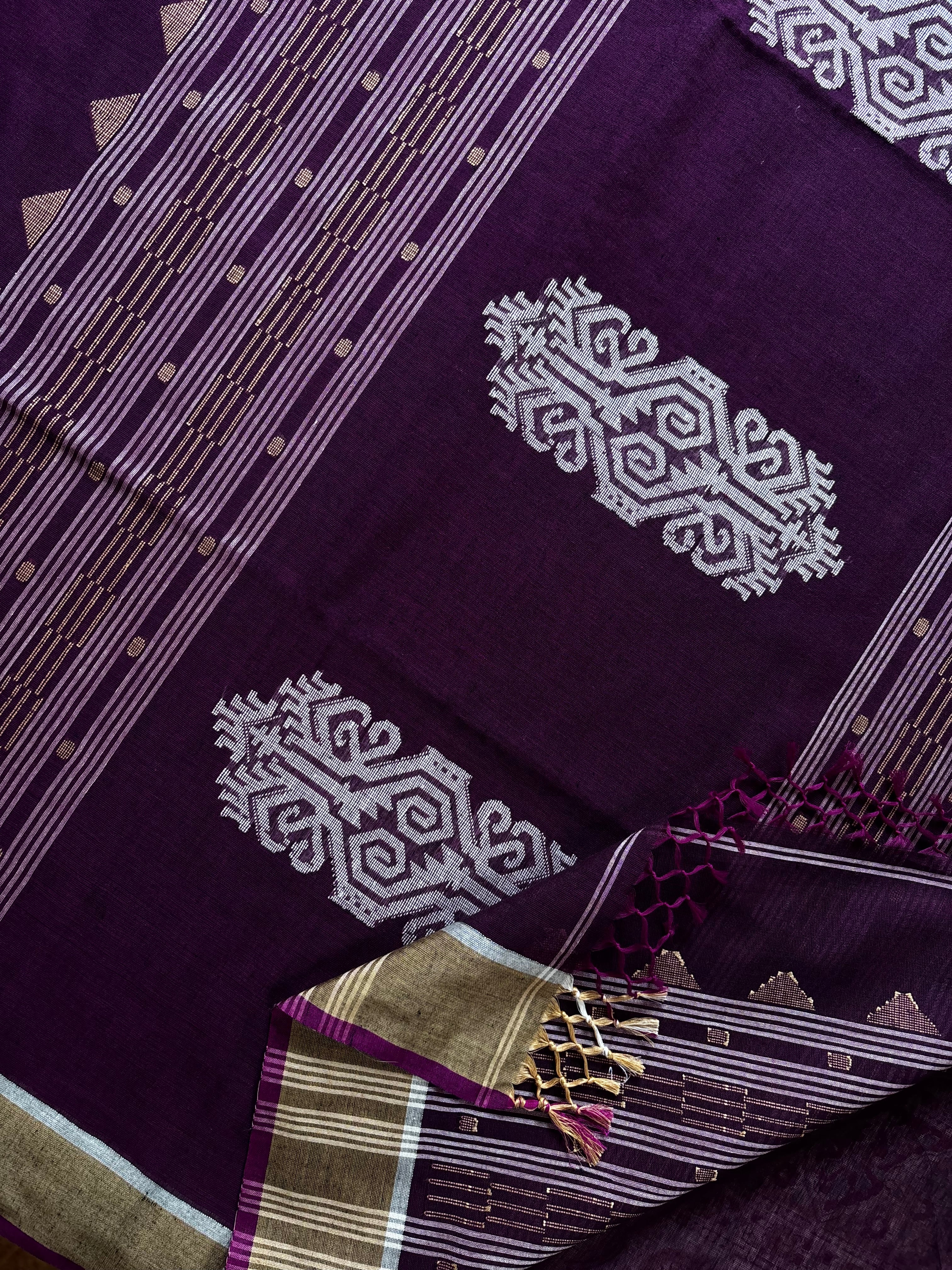 Handwoven Purple Colour Cotton Jamdani Saree