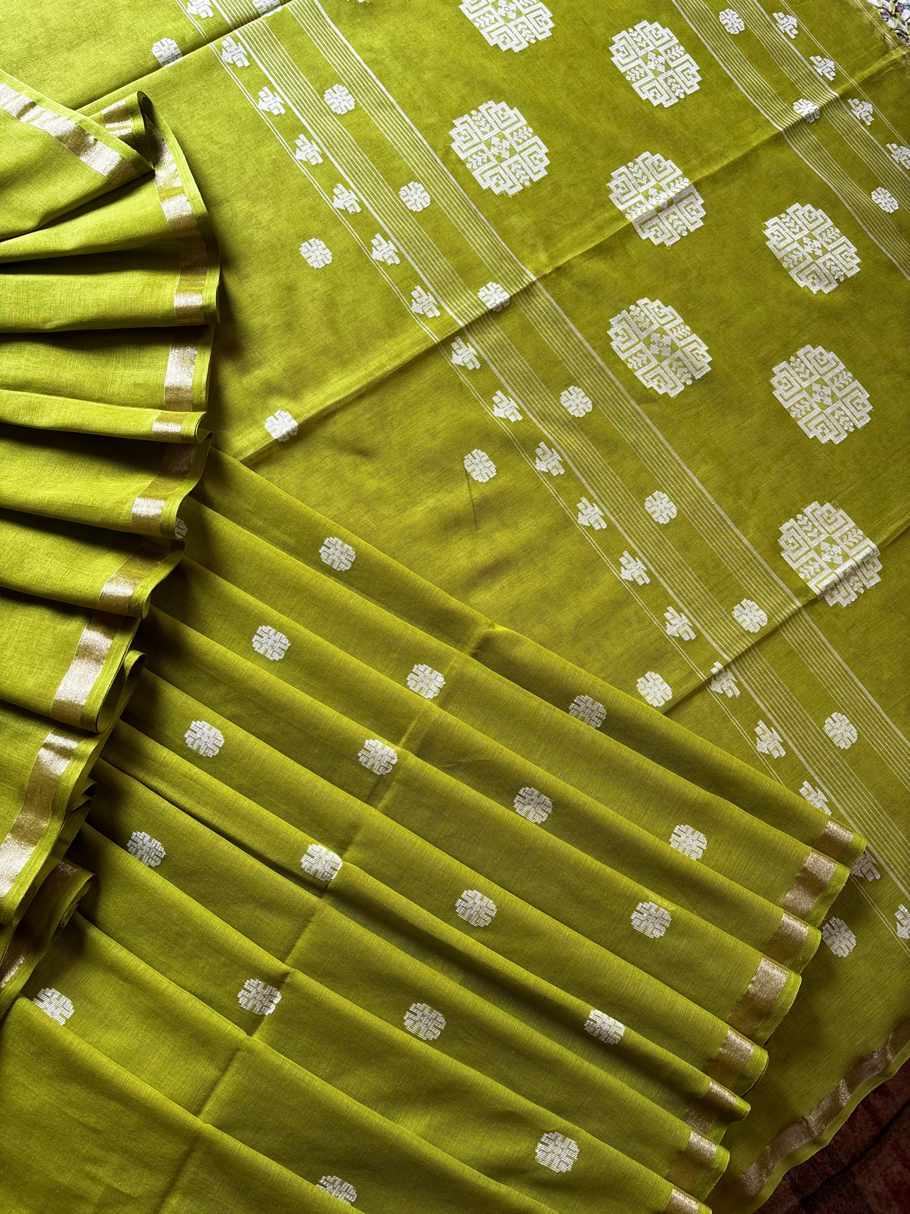 Handwoven Green Colour Cotton Jamdani Saree