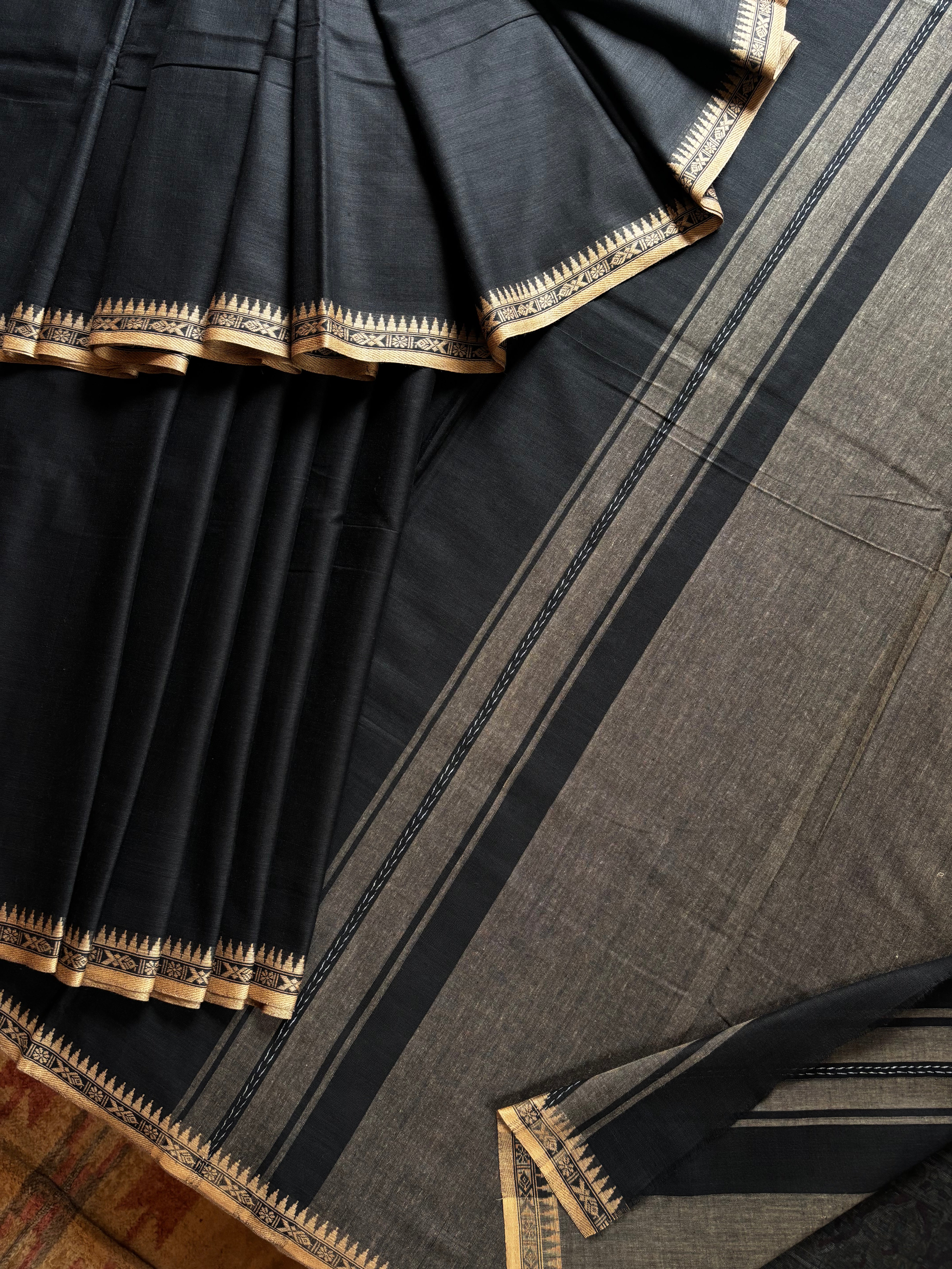 Handwoven Black Colour Cotton Dhonekhali Saree