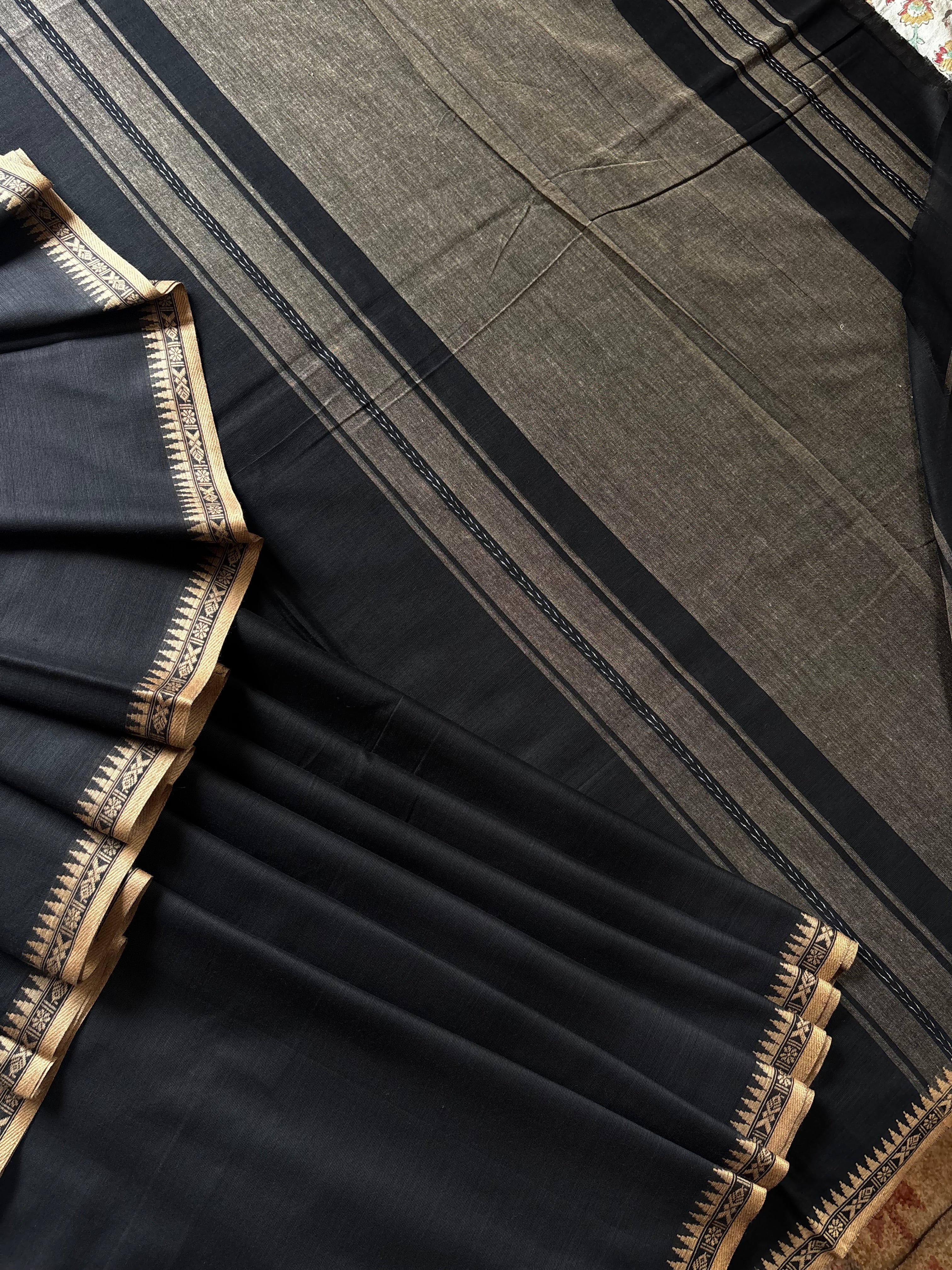 Handwoven Black Colour Cotton Dhonekhali Saree