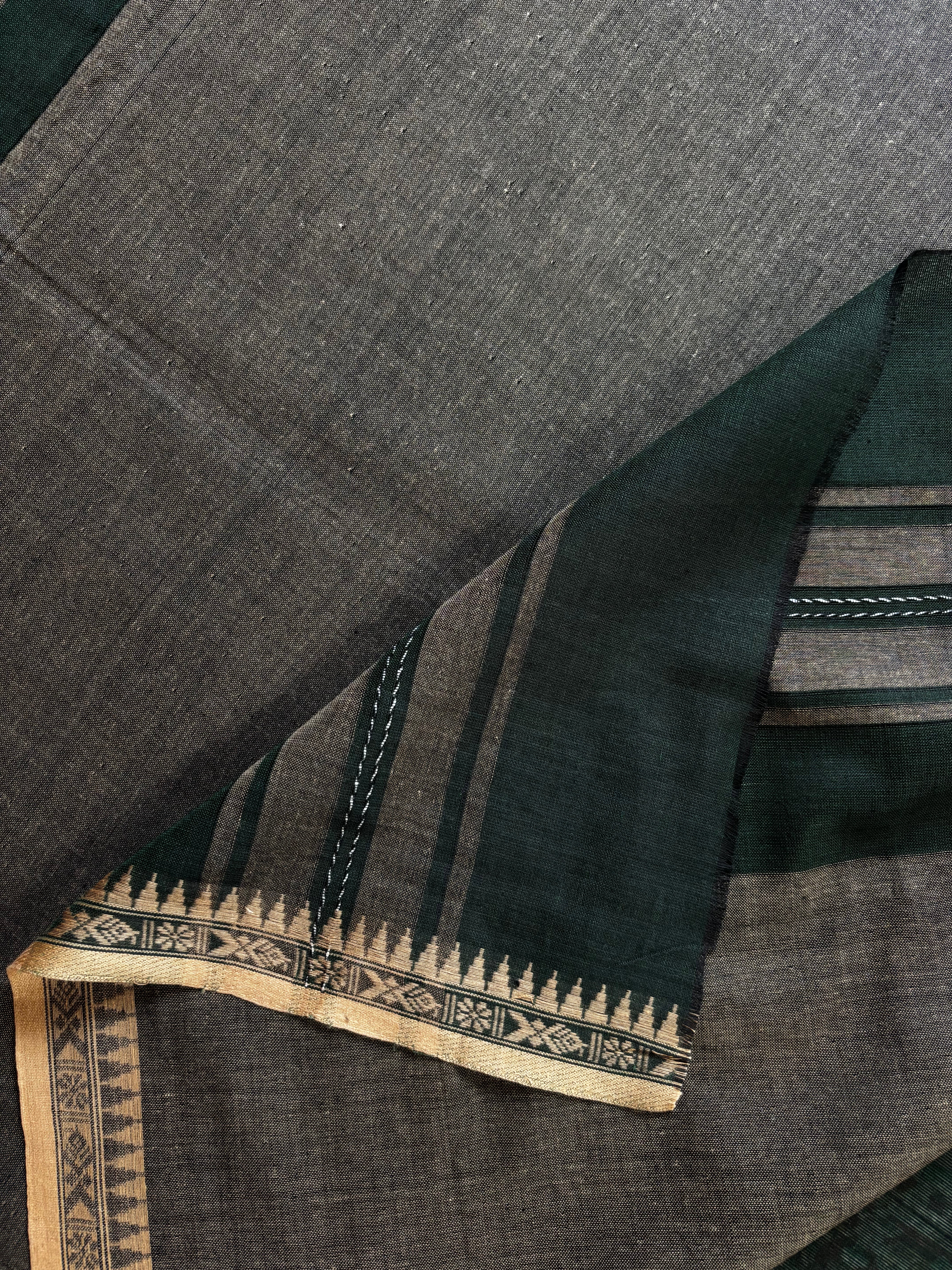Handwoven Bottle Green Colour Cotton Dhonekhali Saree