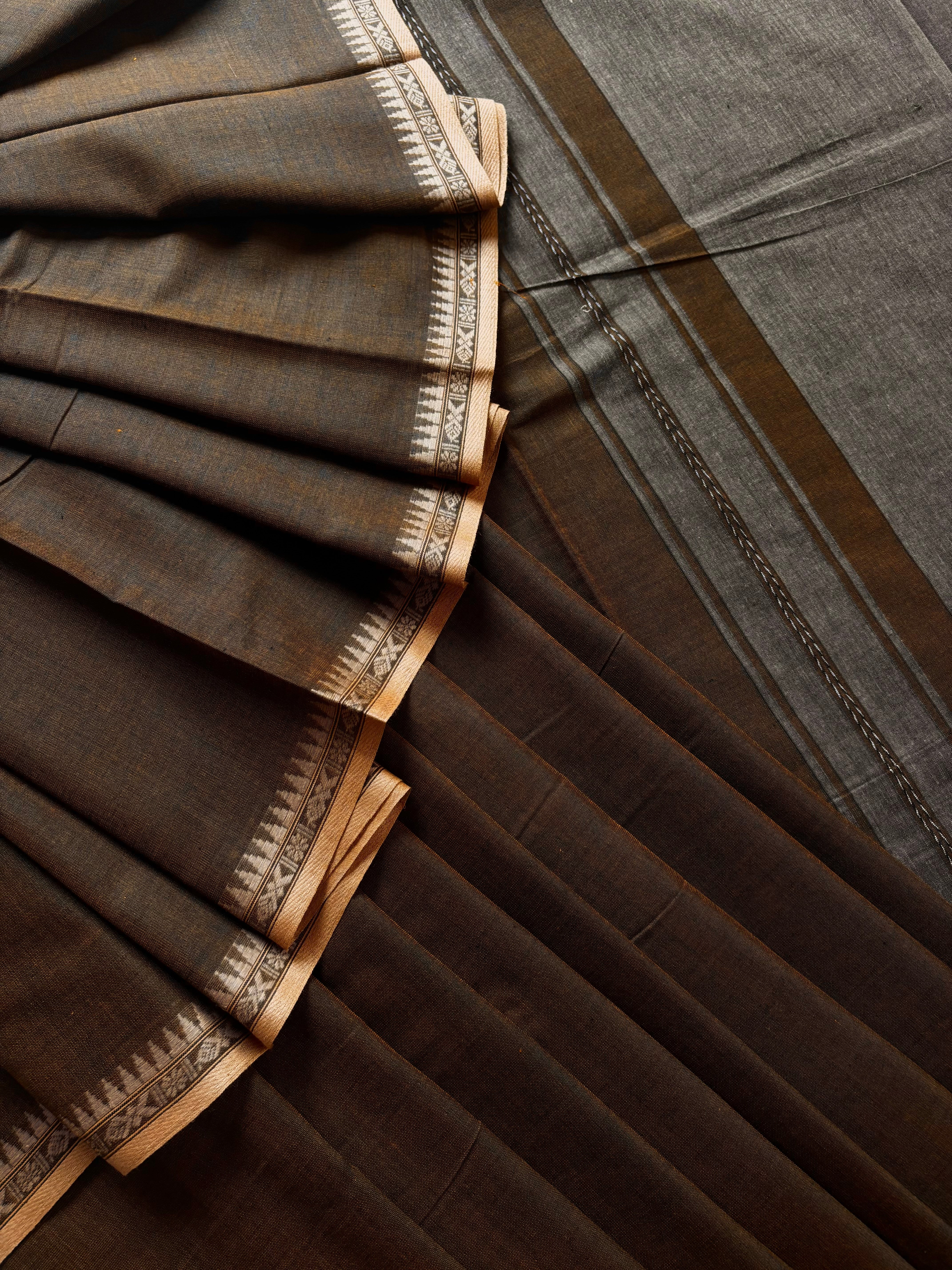 Handwoven Khaki Colour Cotton Dhonekhali Saree