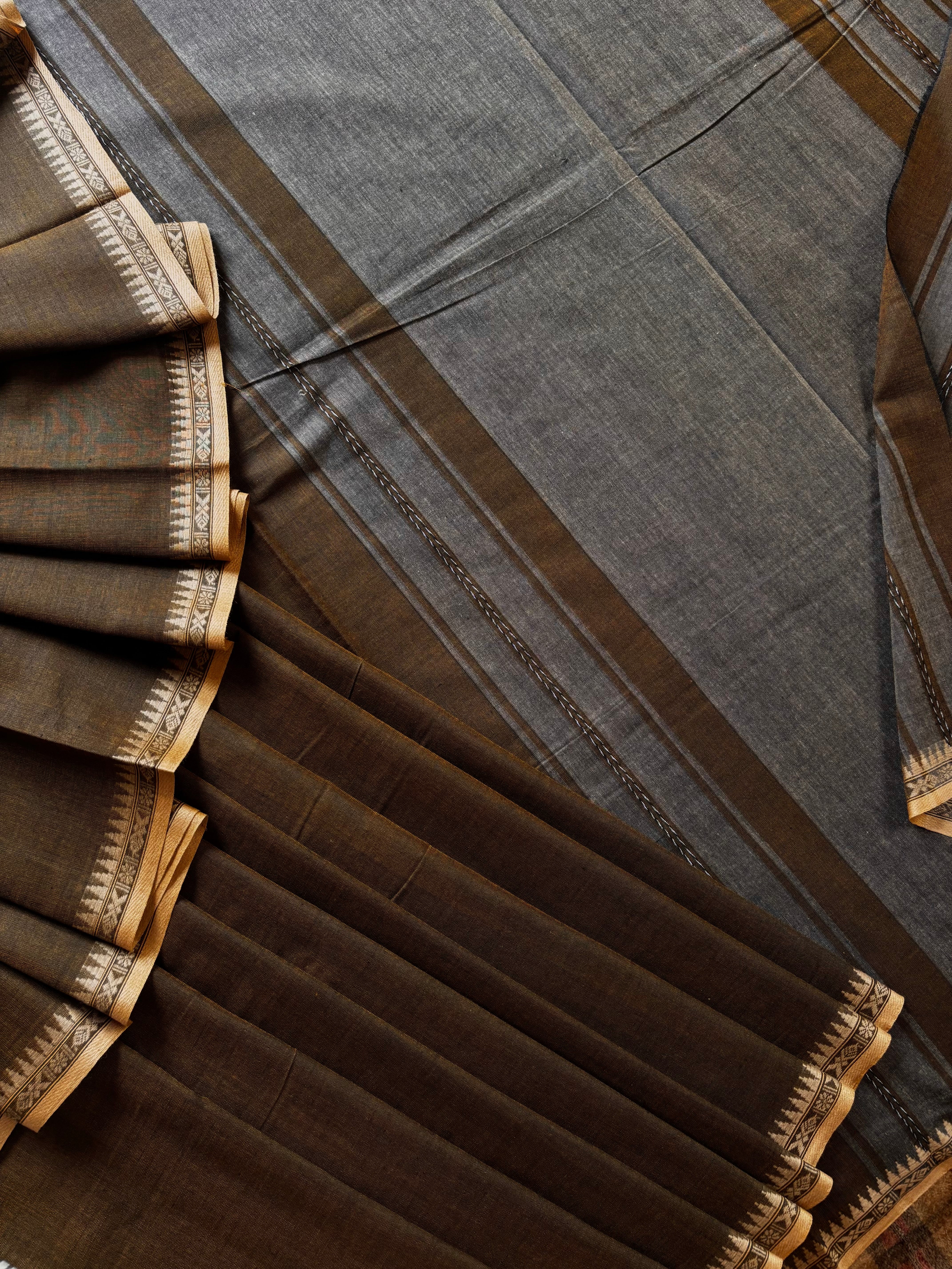 Handwoven Khaki Colour Cotton Dhonekhali Saree