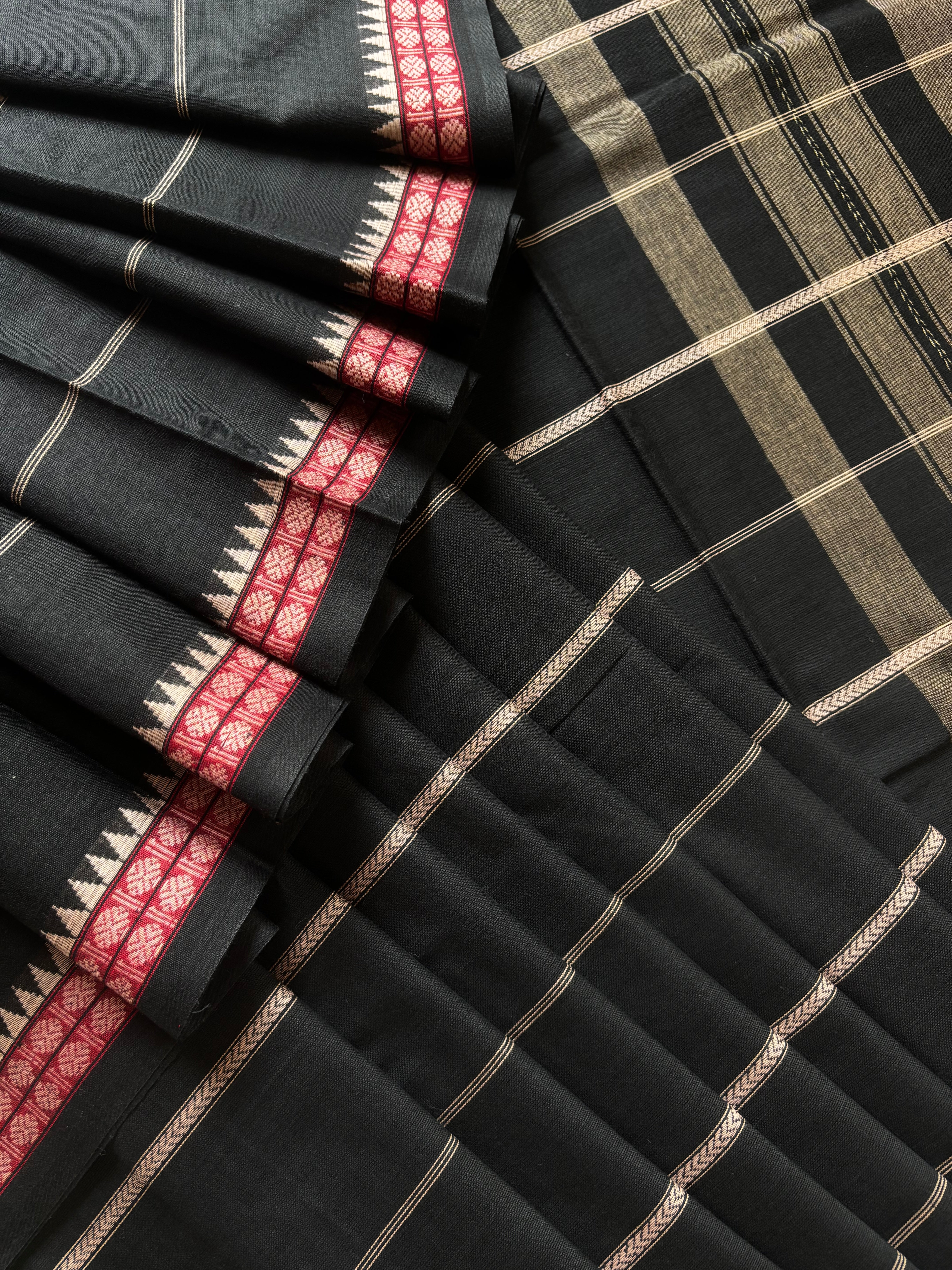 Handwoven Black Colour Cotton Dhonekhali Saree