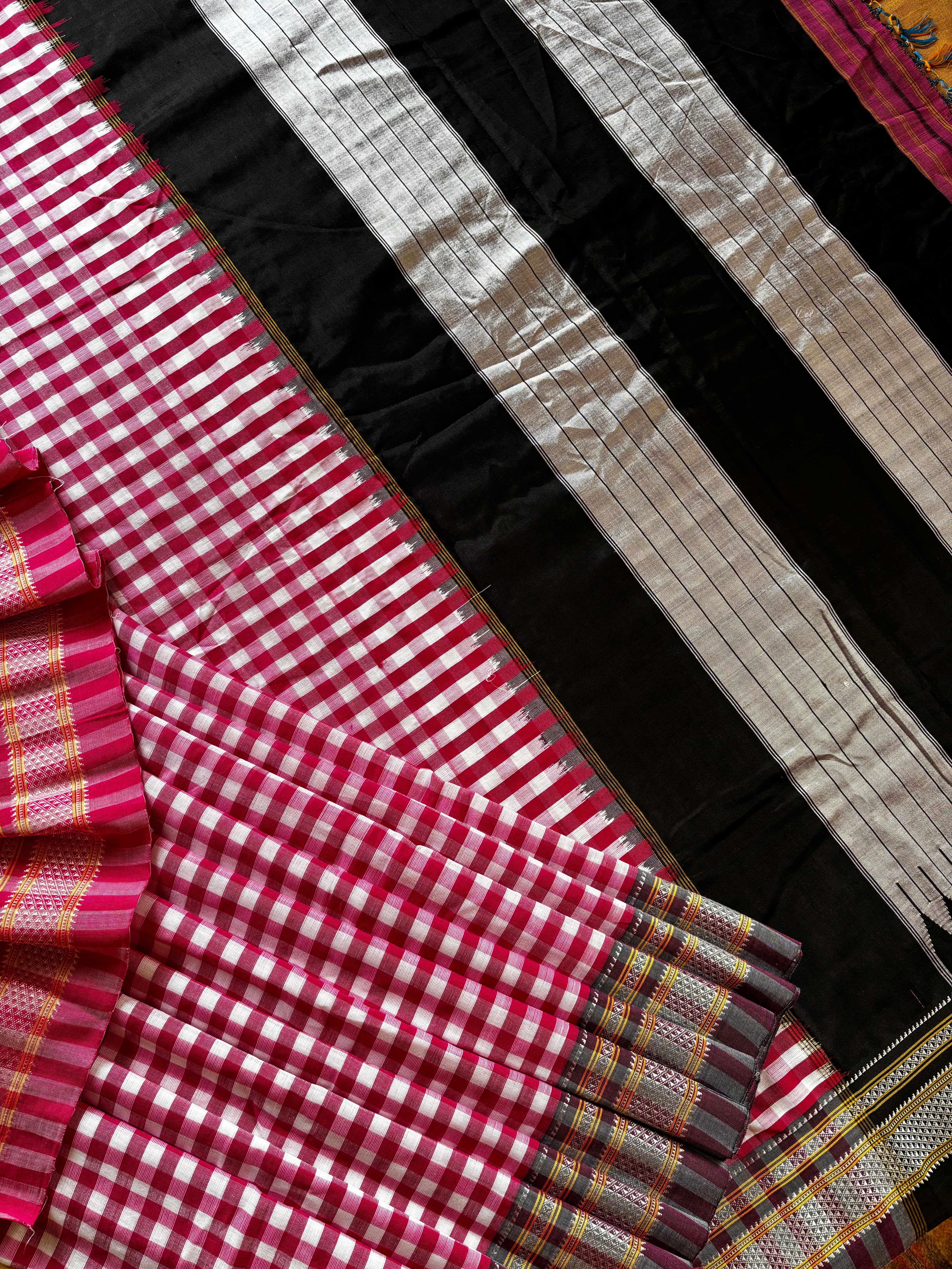 Handwoven Pink Colour Cotton Ilkal Saree