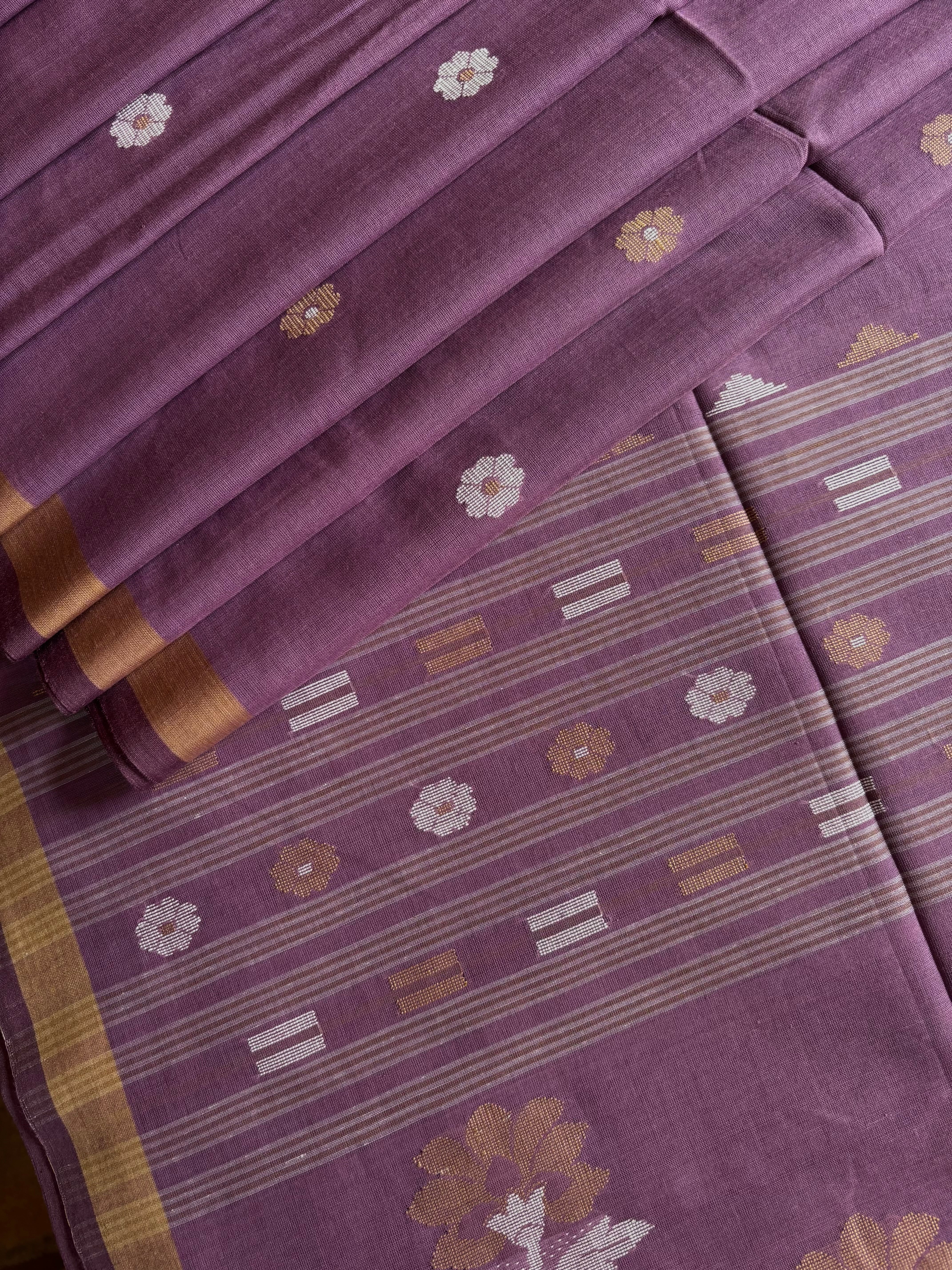 Handwoven Violet Colour Cotton Jamdani Saree