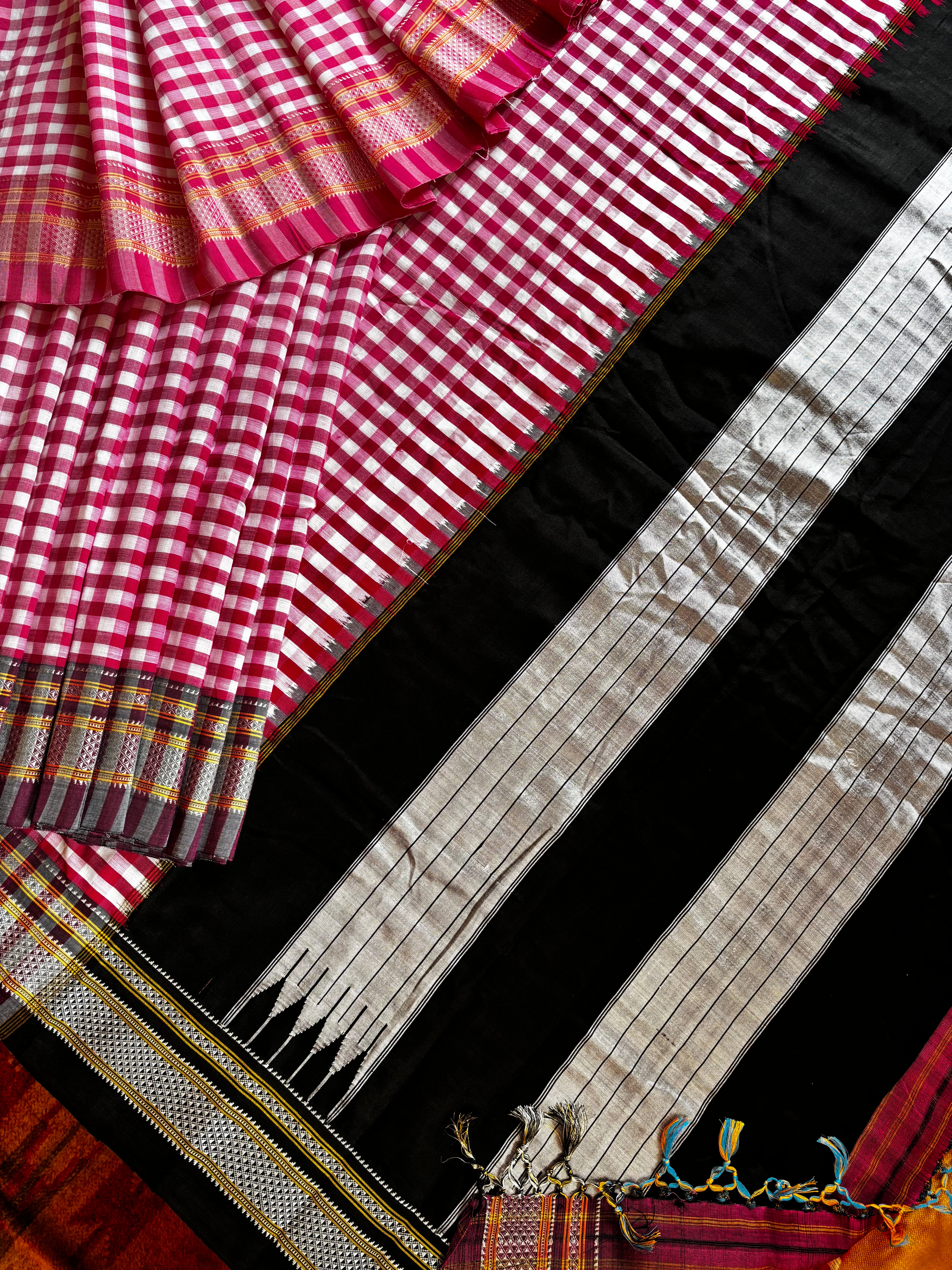 Handwoven Pink Colour Cotton Ilkal Saree