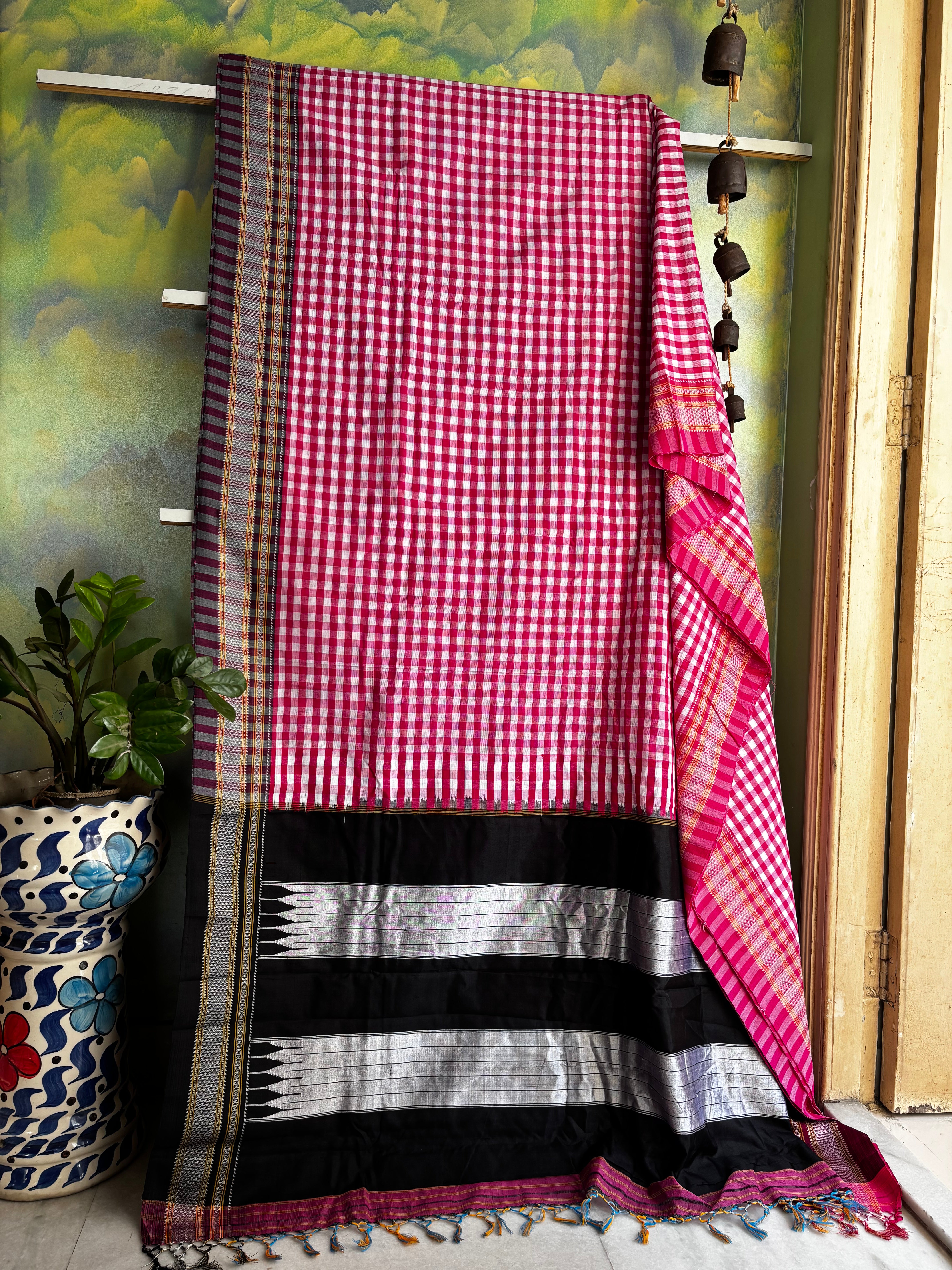 Handwoven Pink Colour Cotton Ilkal Saree Bohochic Handwoven Pink Colour Cotton Ilkal Saree Bohochic
